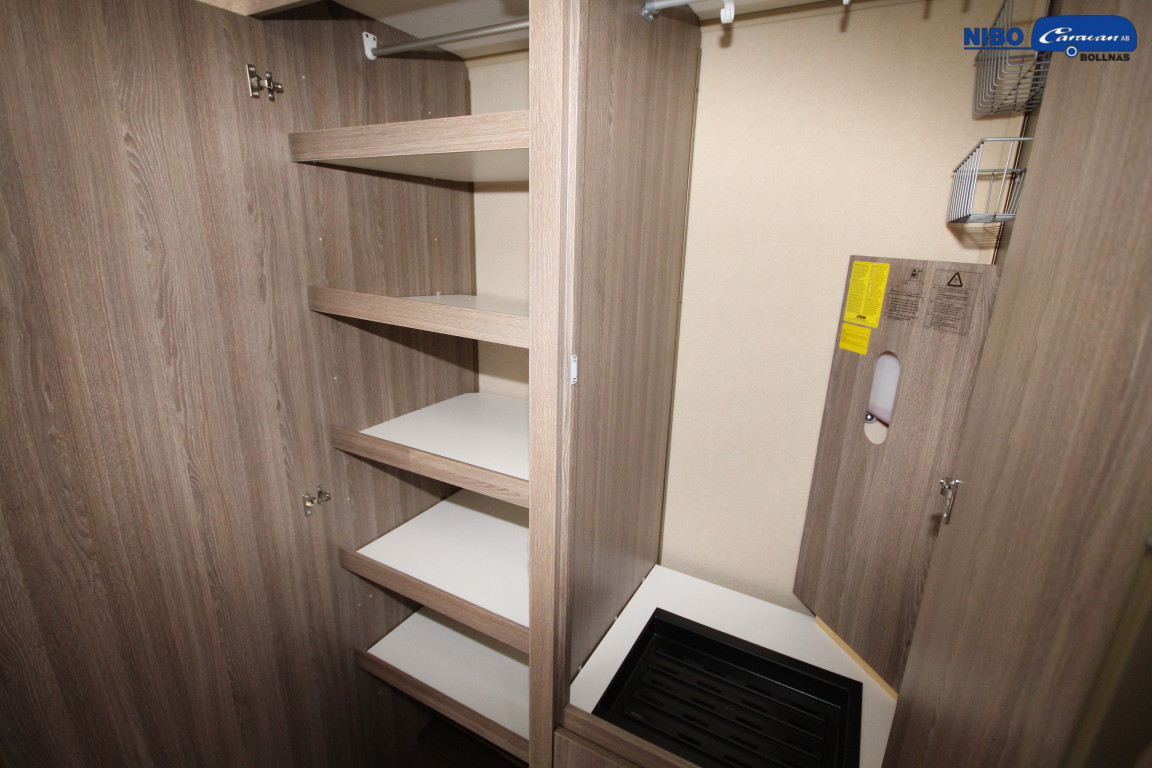 KABE ROYAL 740 GLE KS (SKINN, AC) - KABE