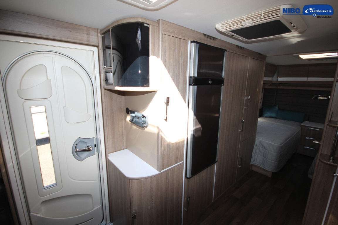 KABE ROYAL 740 GLE KS (SKINN, AC) - KABE
