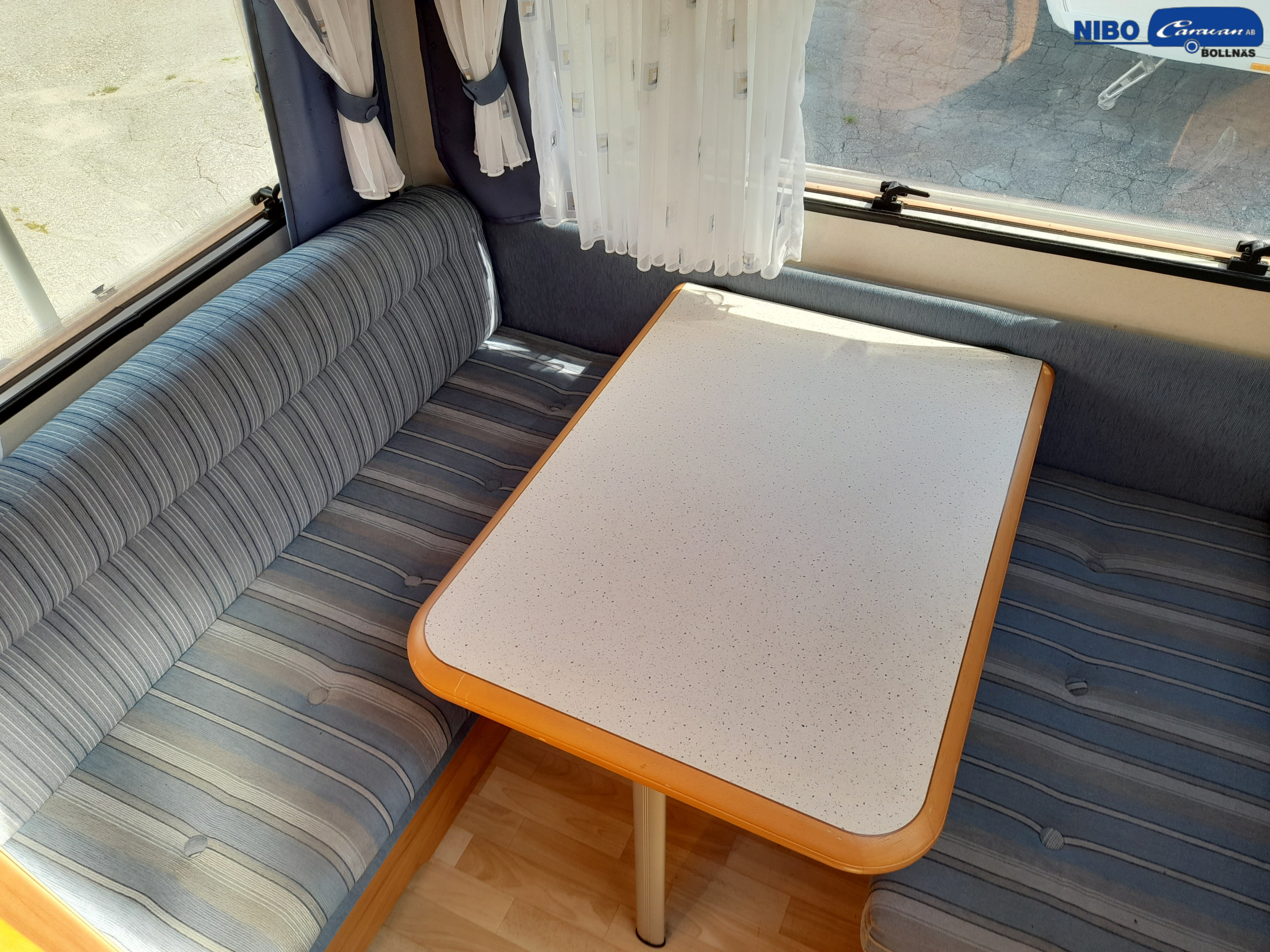 Hobby 400 SF DE LUXE - Hobby