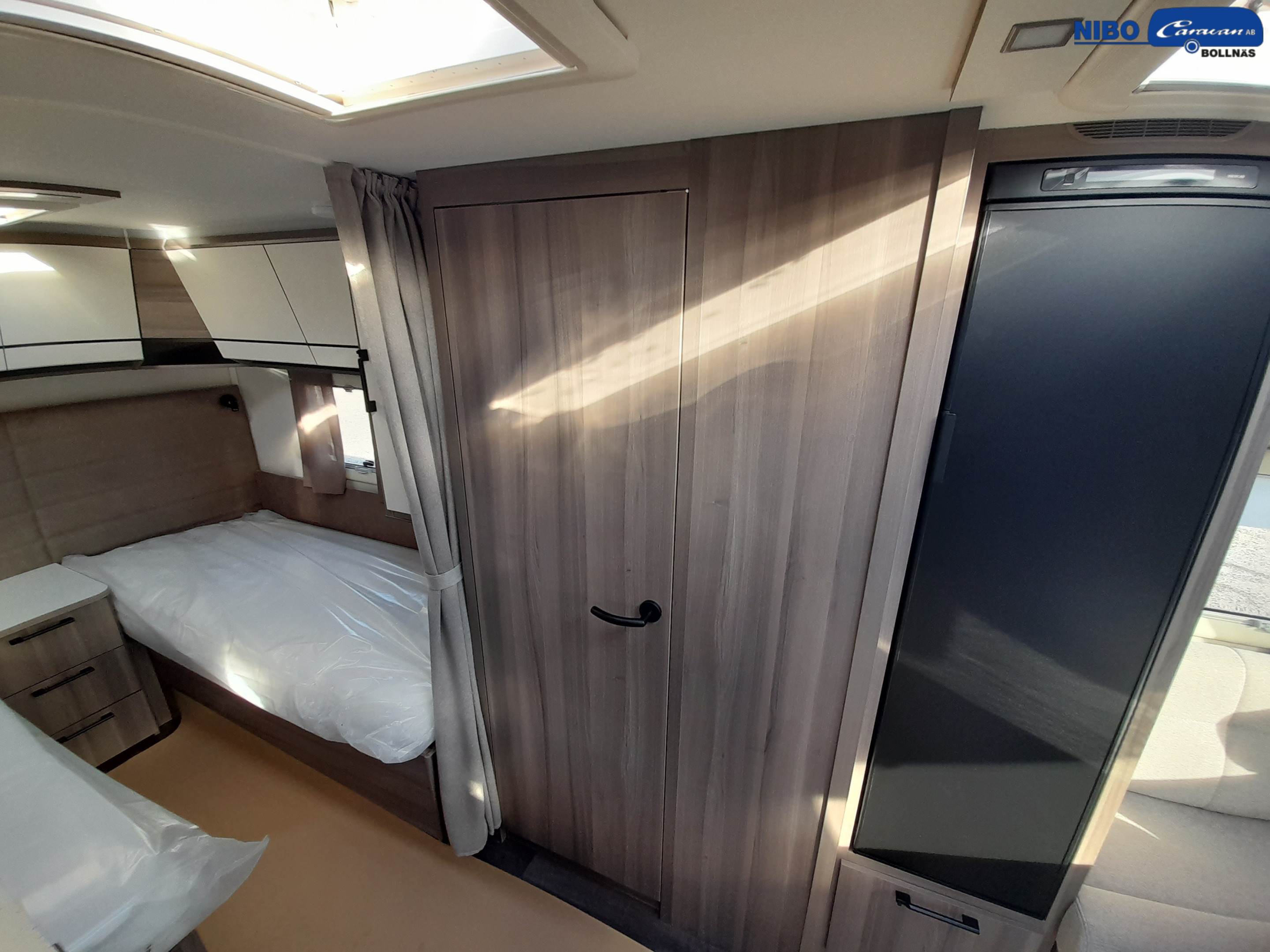 KABE ESTATE 470 GLE - KABE