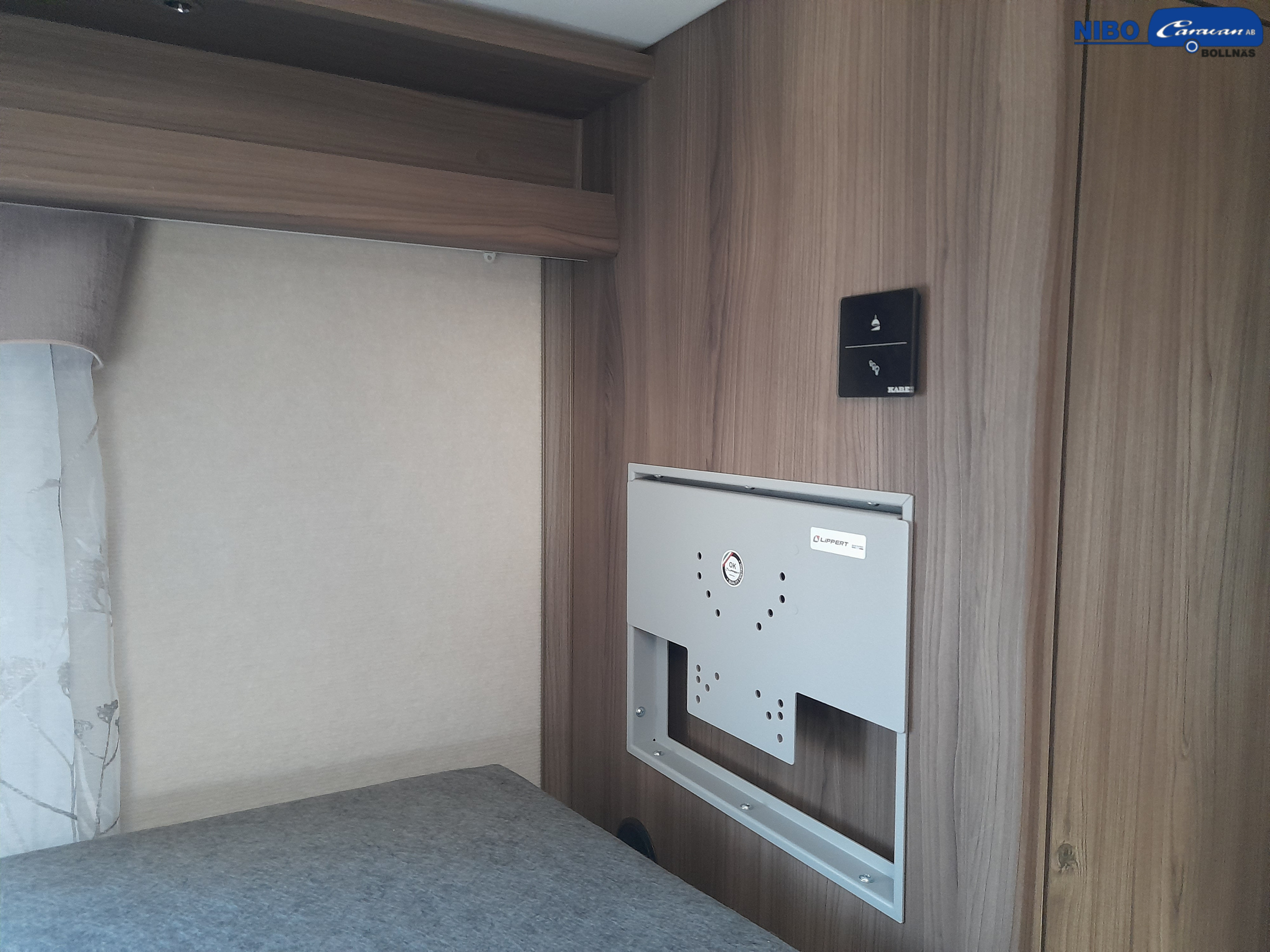 KABE Travel Master Intergrated 860 Imperial LGB - KABE