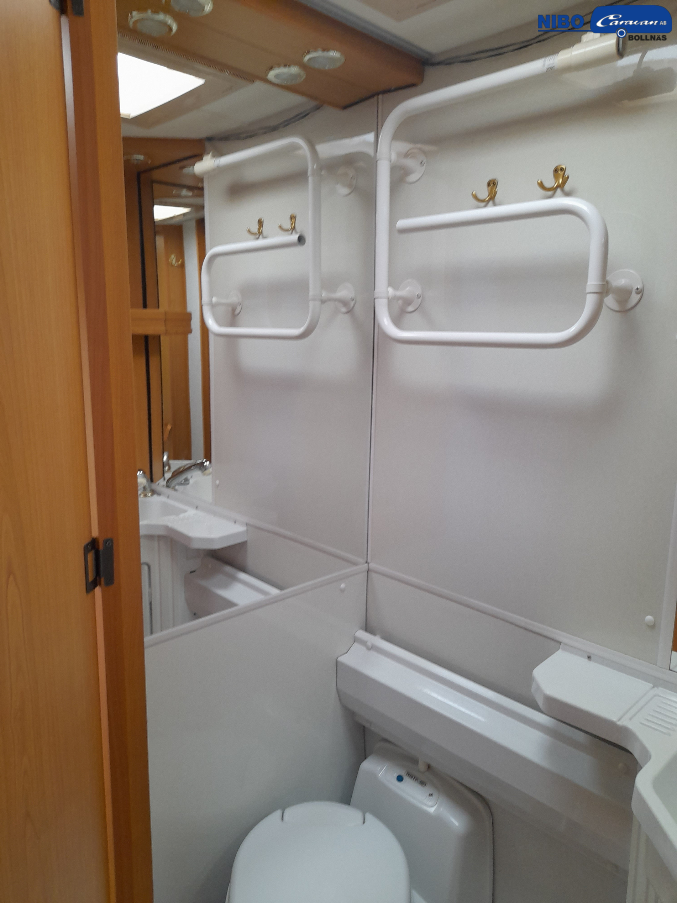KABE ONYX GLE KS - KABE