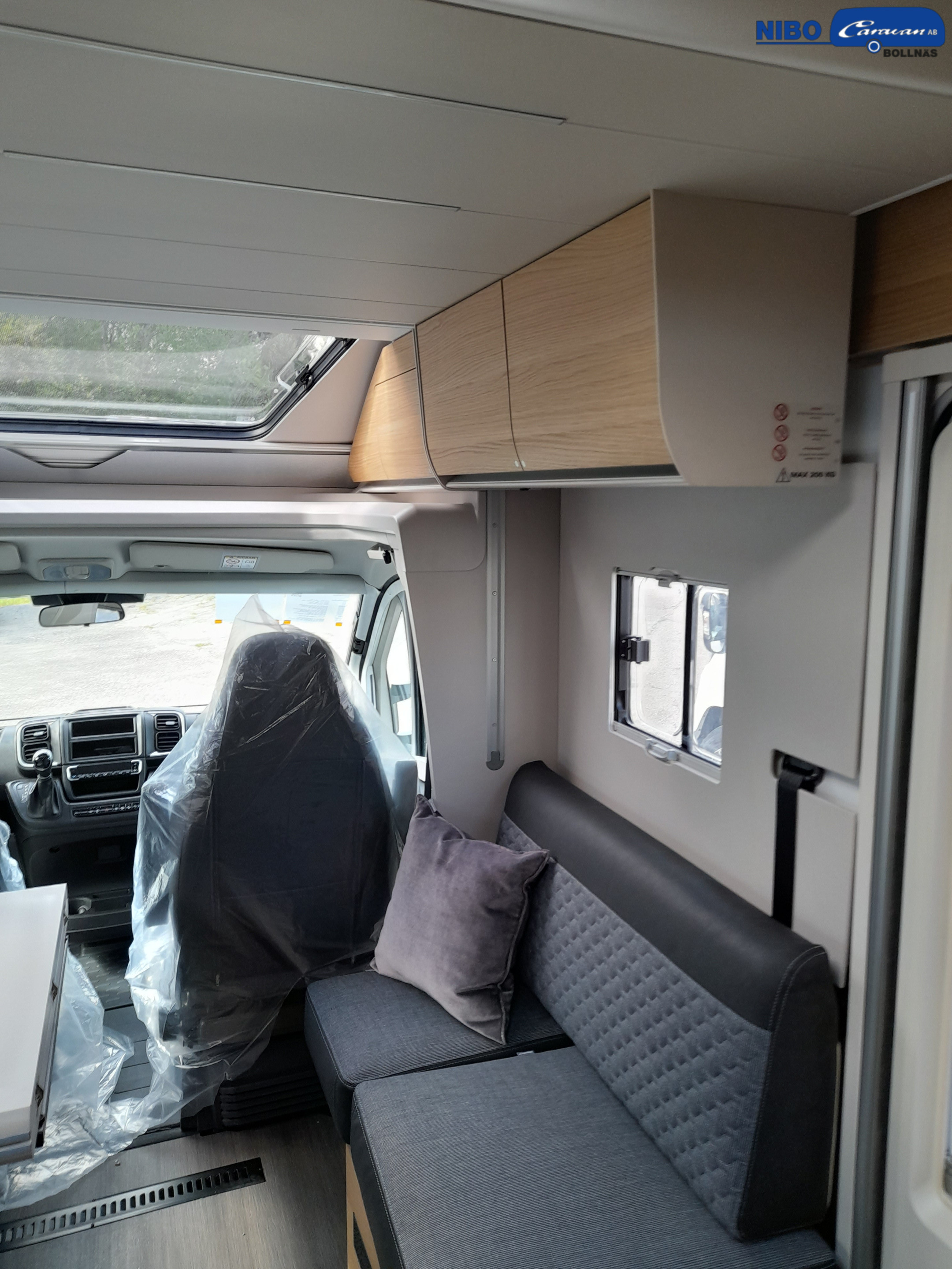 Adria MATRIX PLUS 670 DL - Fiat MultiJet3 140HP (103kW) HD 43H - Adria