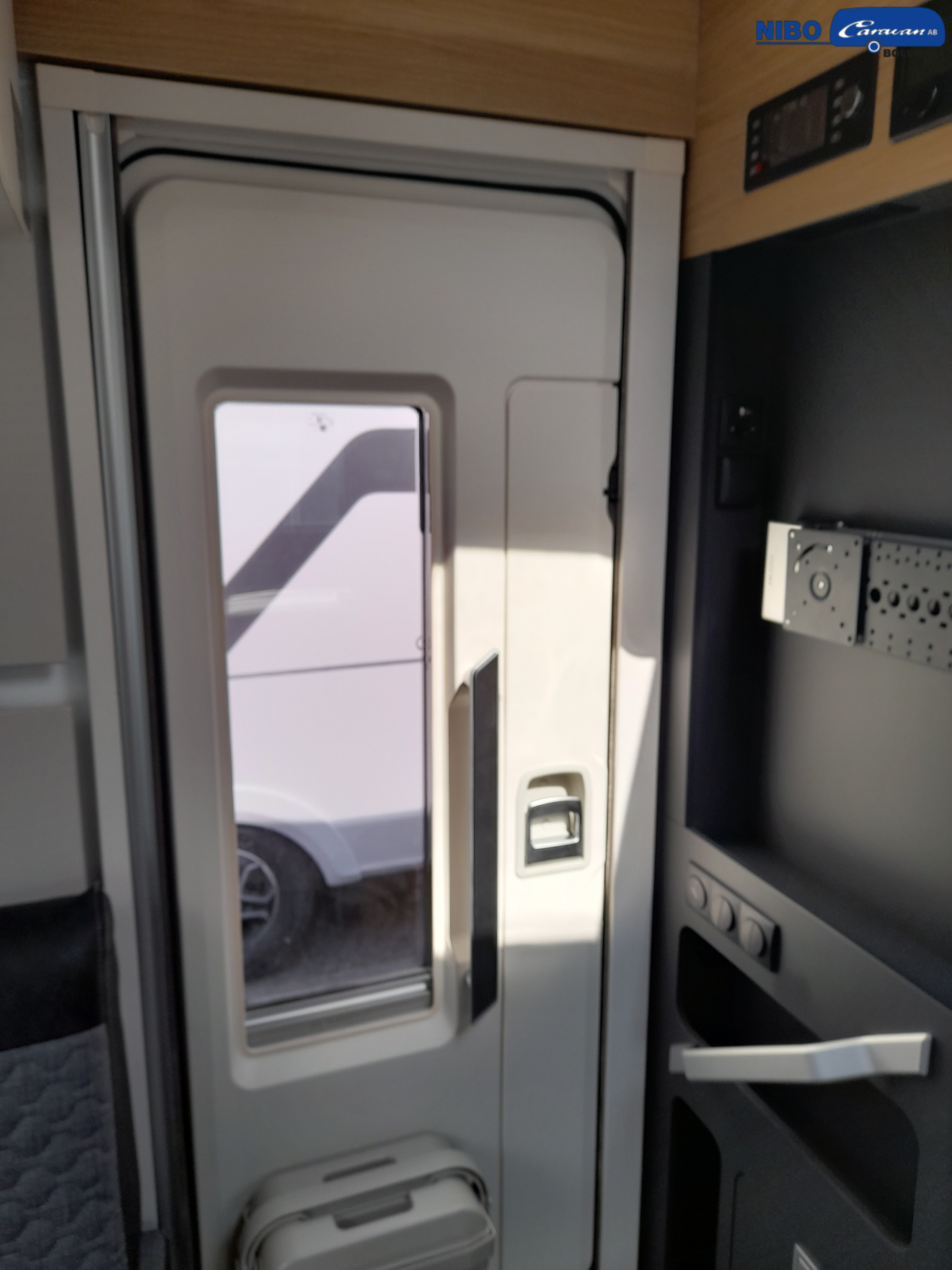 Adria MATRIX PLUS 670 DL - Fiat MultiJet3 140HP (103kW) HD 43H - Adria