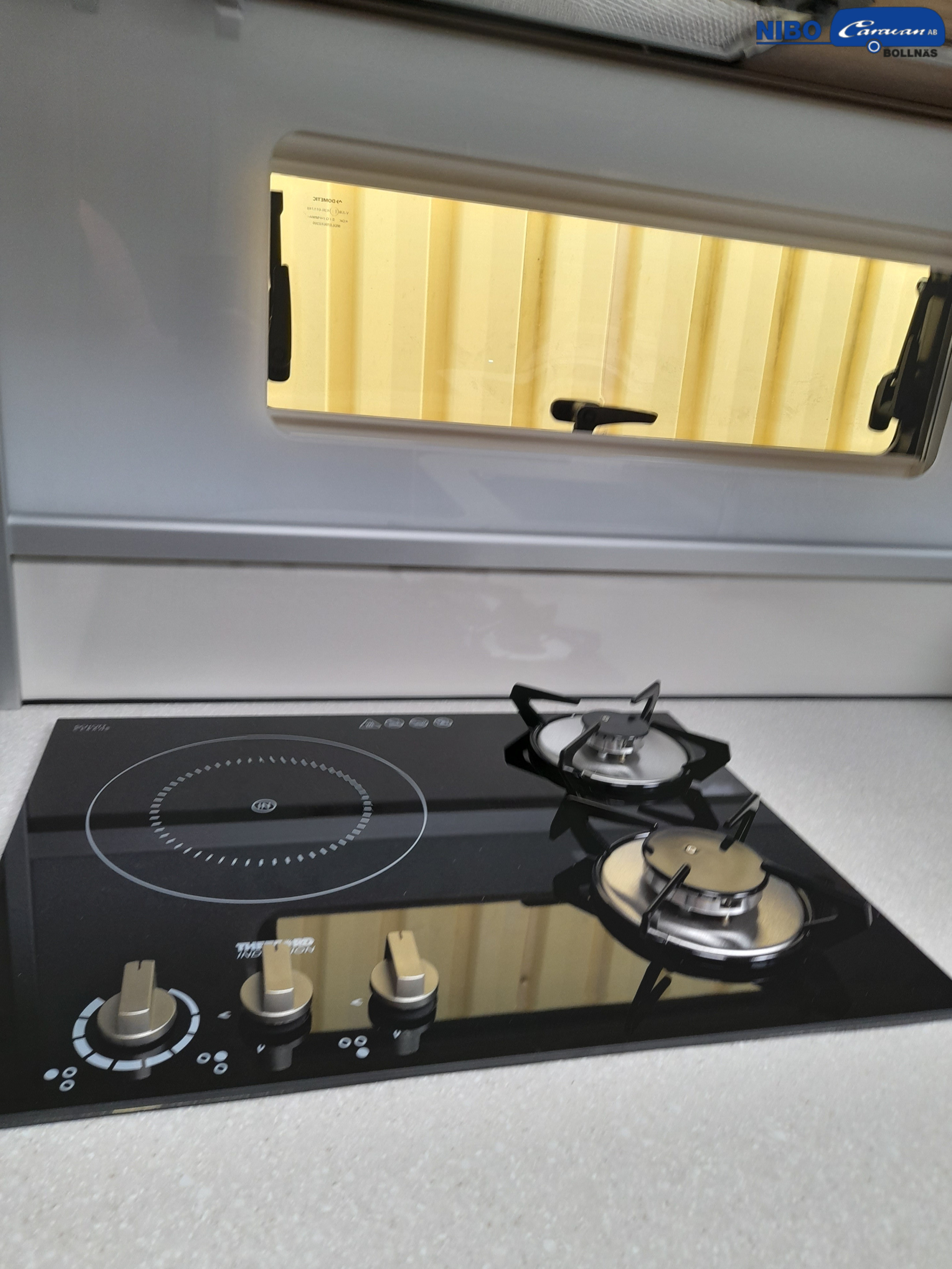 KABE Travel Master Intergrated 790 Imperial LQB - KABE