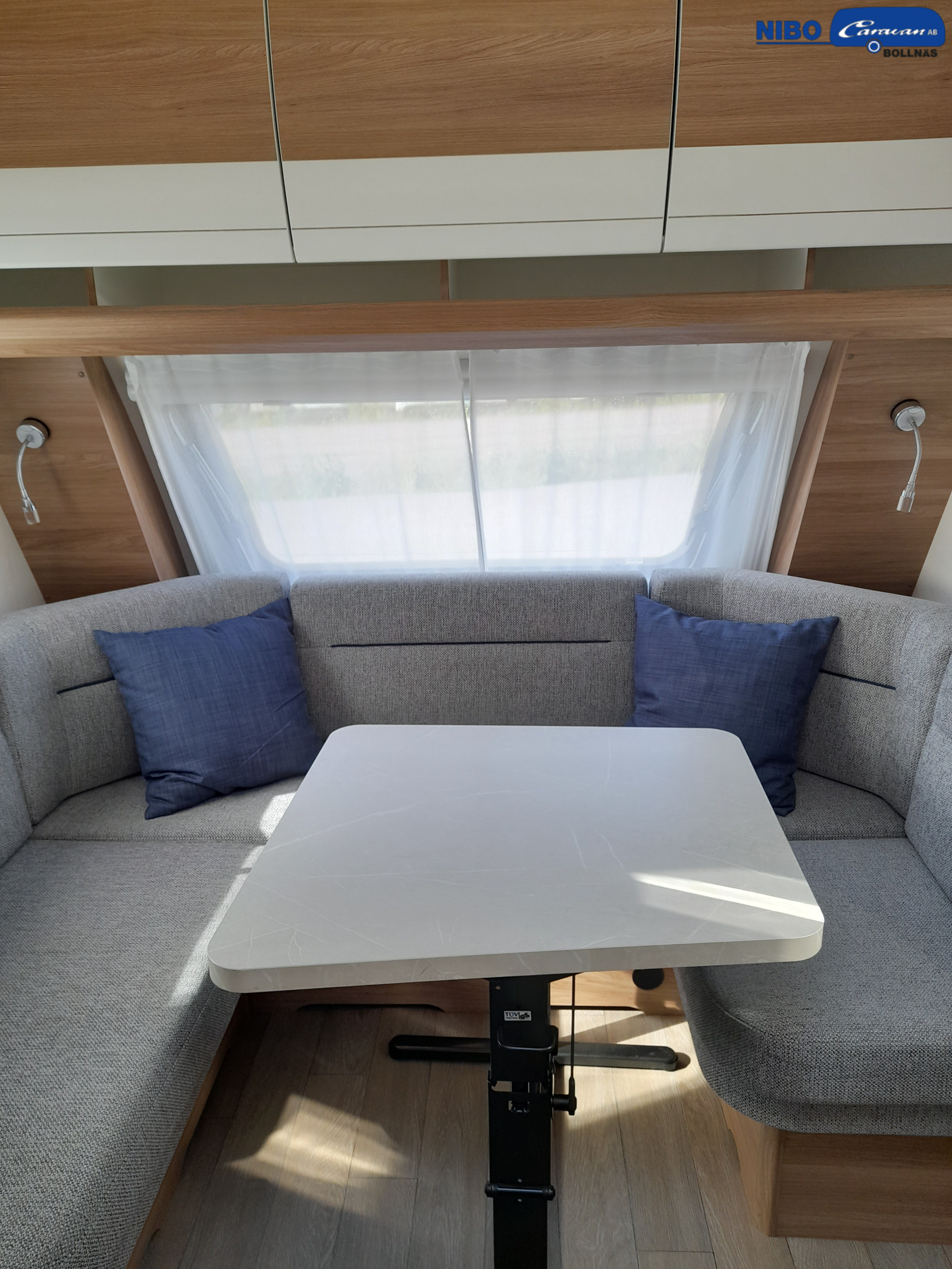 Hobby HOBBY 460 LU DE LUXE - Hobby