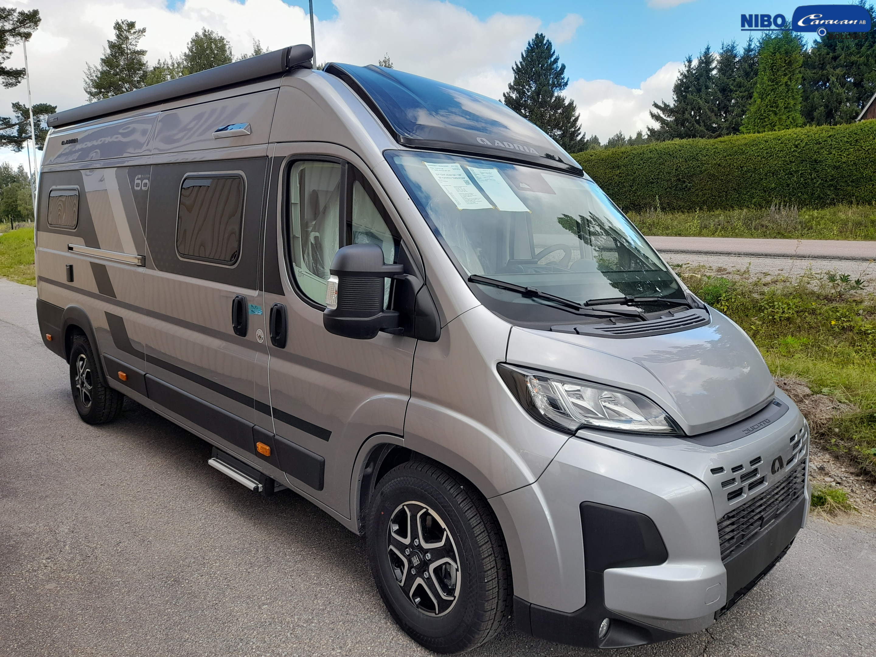 TWIN 640 SLB 60Y - Fiat MultiJet3 140HP (103kW) 35H - Adria