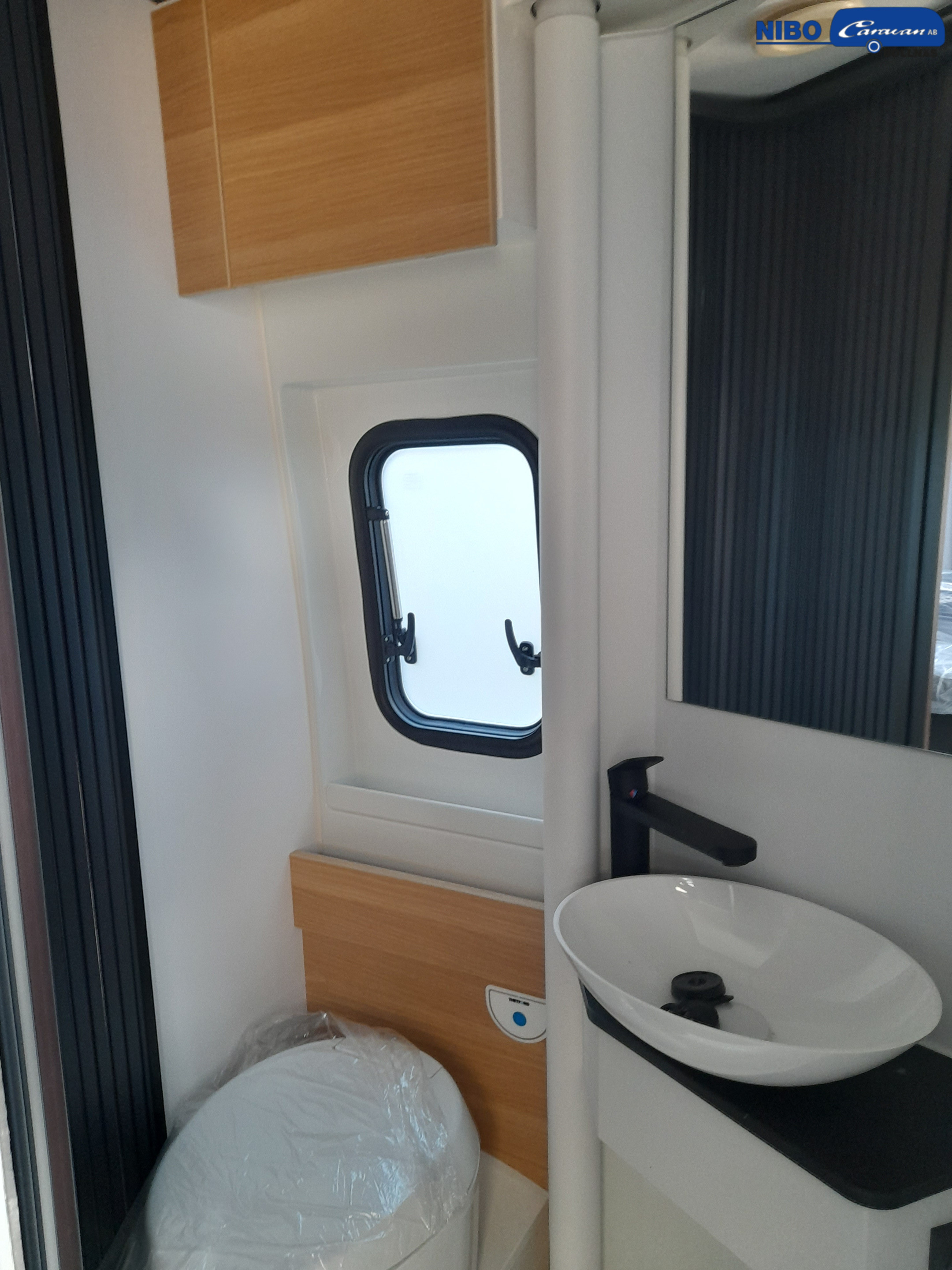 Adria TWIN 640 SLB 60Y - Fiat MultiJet3 140HP (103kW) 35H - Adria