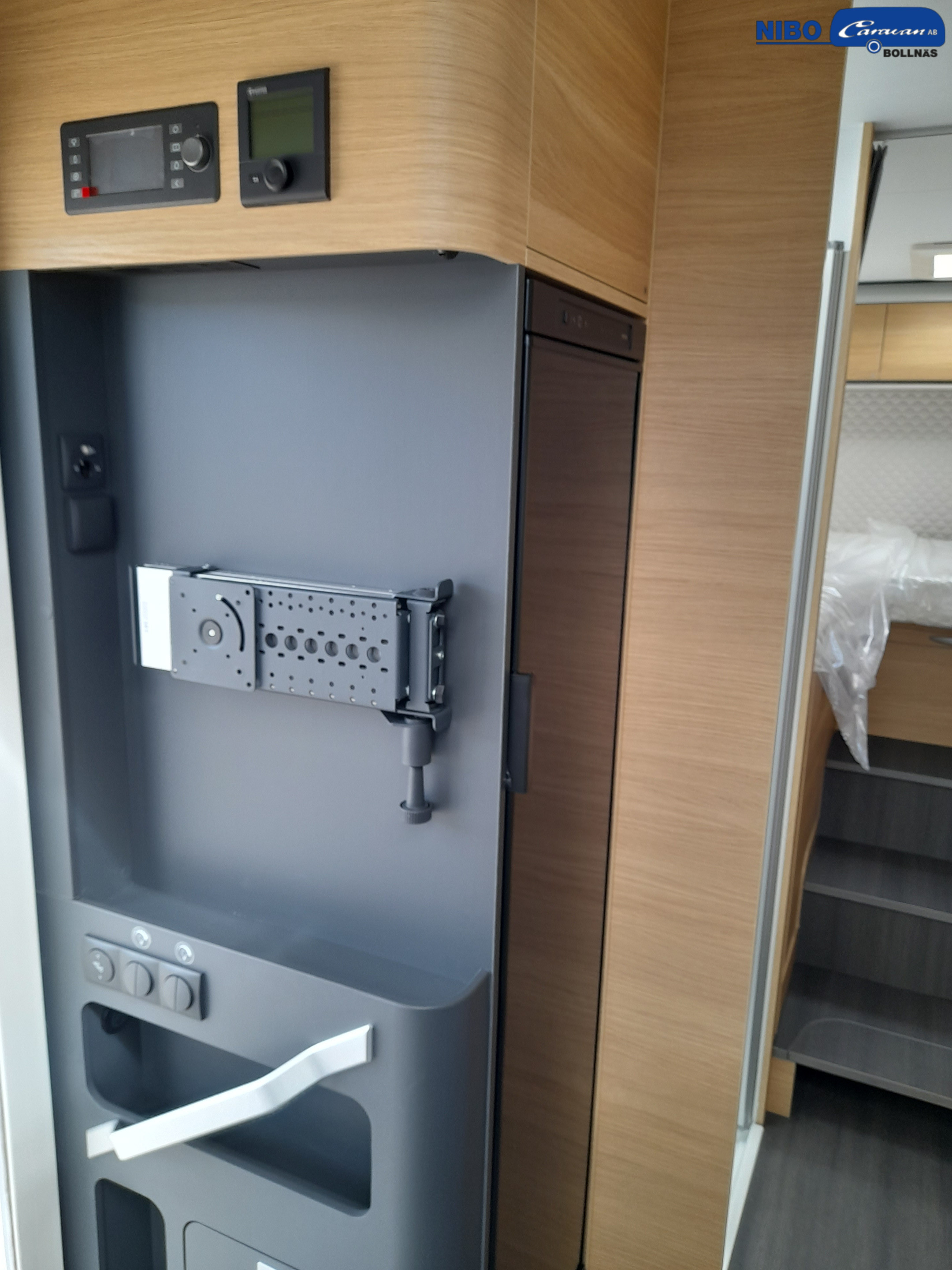 Adria CORAL 670 DL 60Y - Fiat MultiJet3 140HP (103kW) HD 35L - Adria