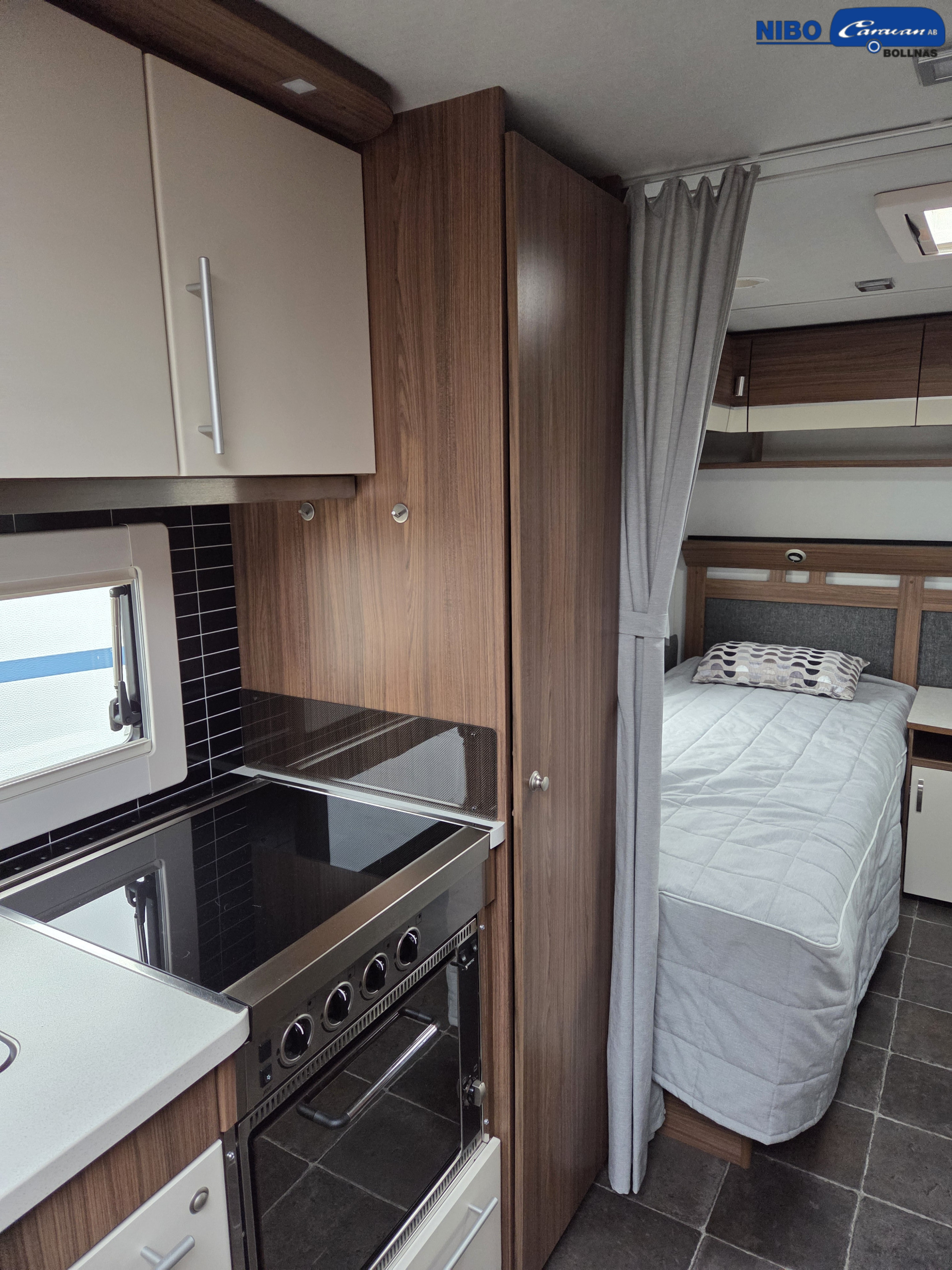 Polar 590 LB - Polar