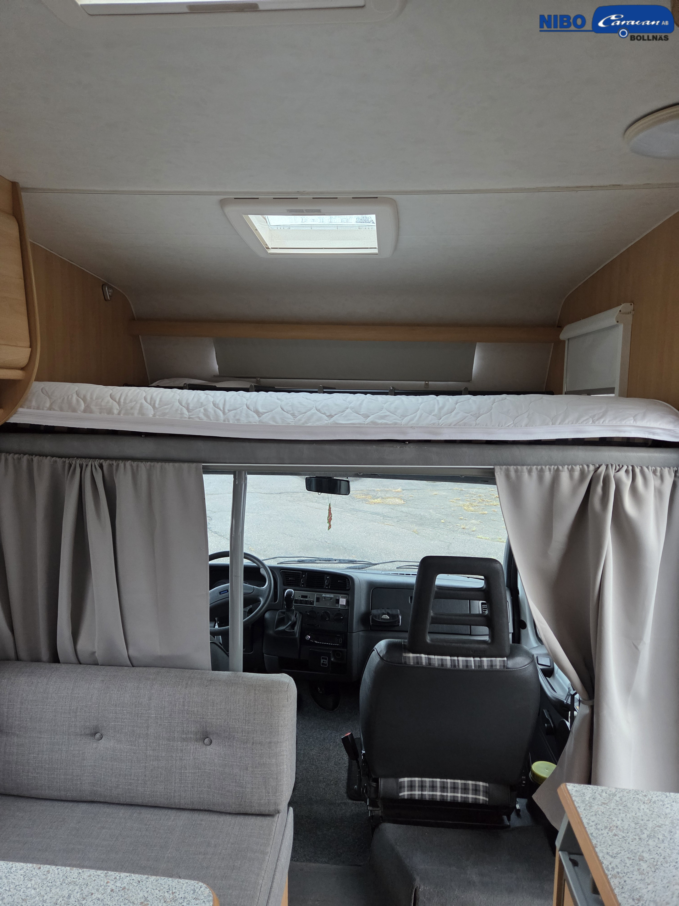 Dethleffs FIAT A5880 (Våningssäng) - Dethleffs