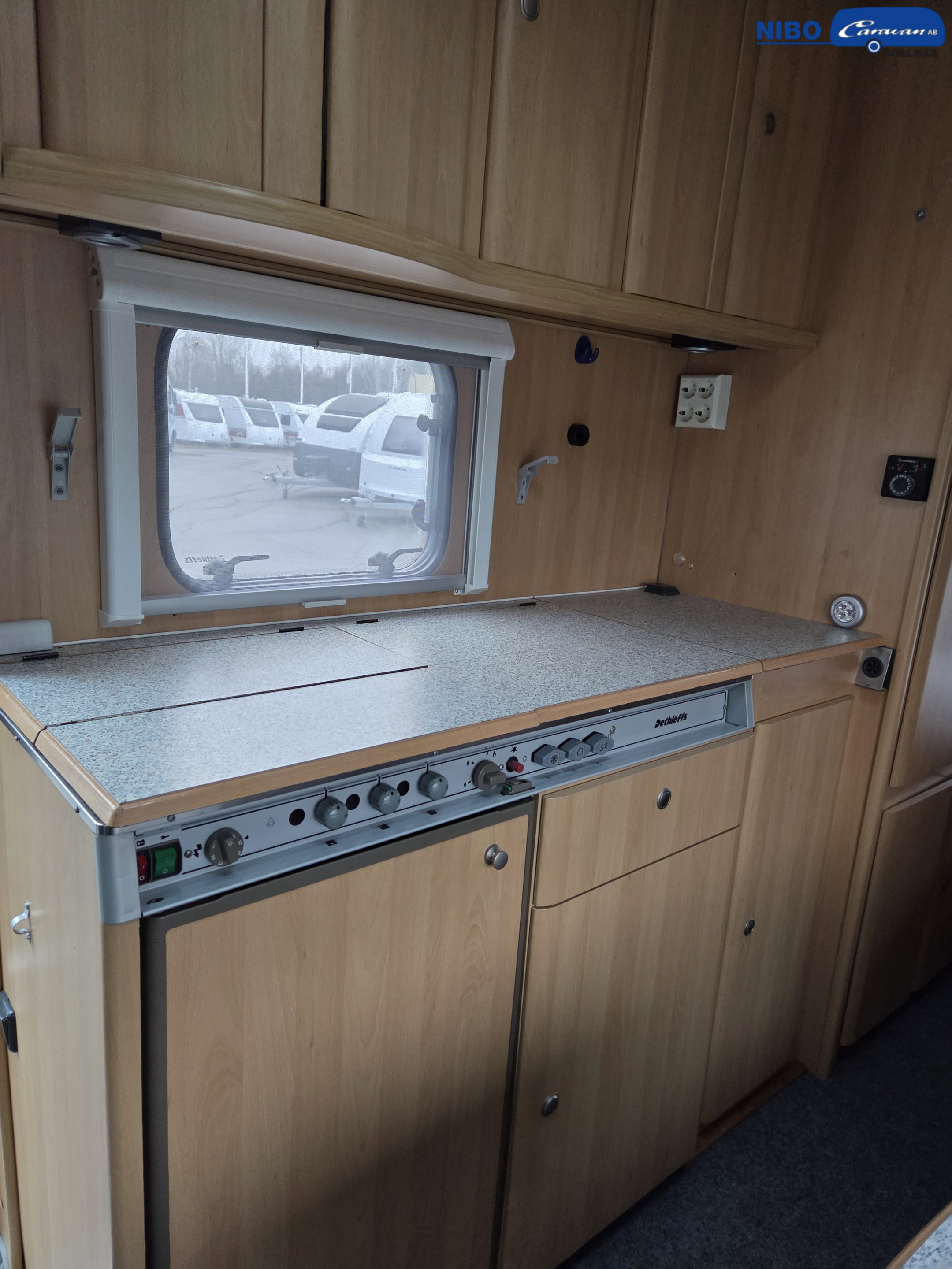 Dethleffs FIAT A5880 (Våningssäng) - Dethleffs