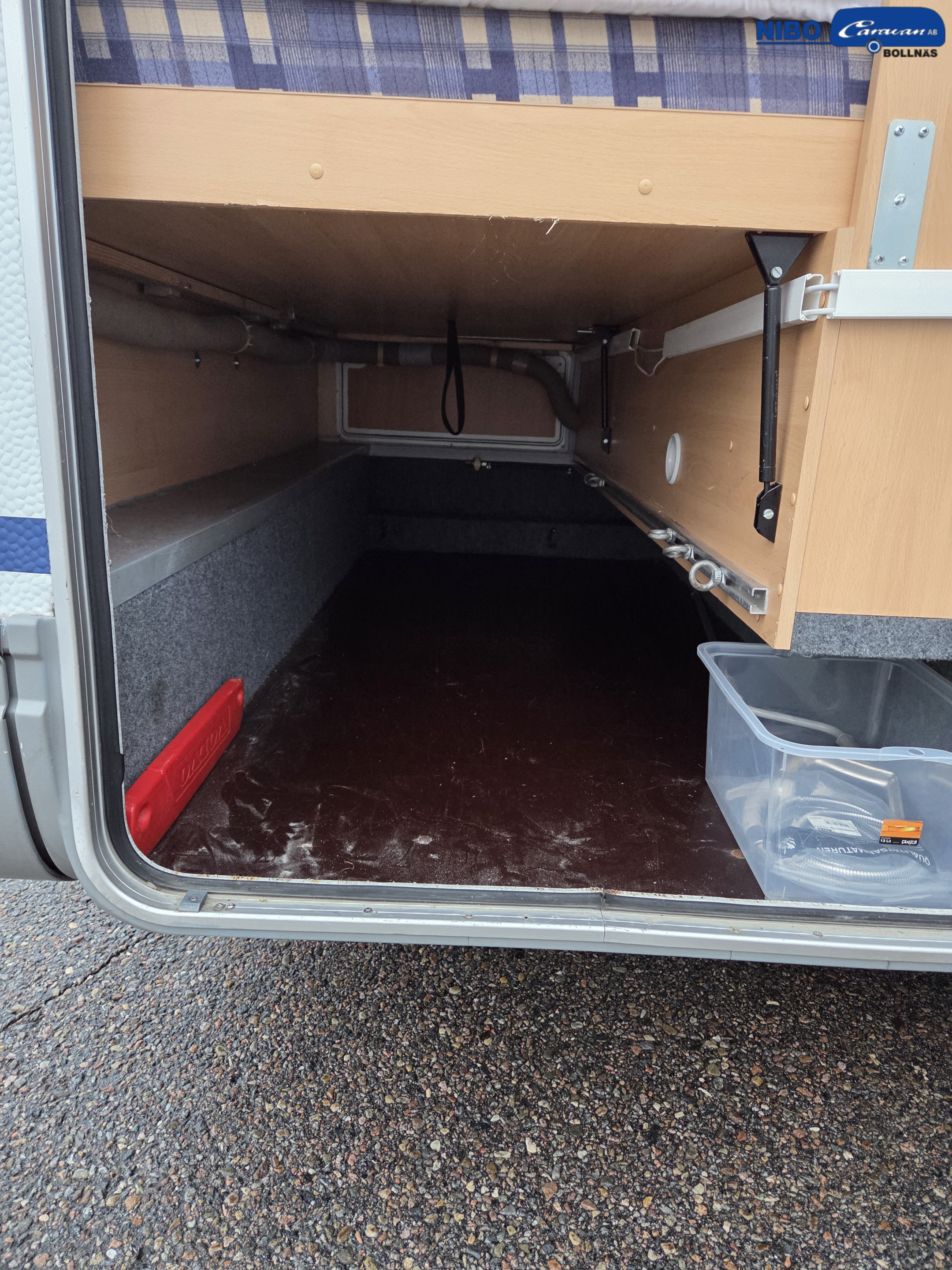 Dethleffs FIAT A5880 (Våningssäng) - Dethleffs