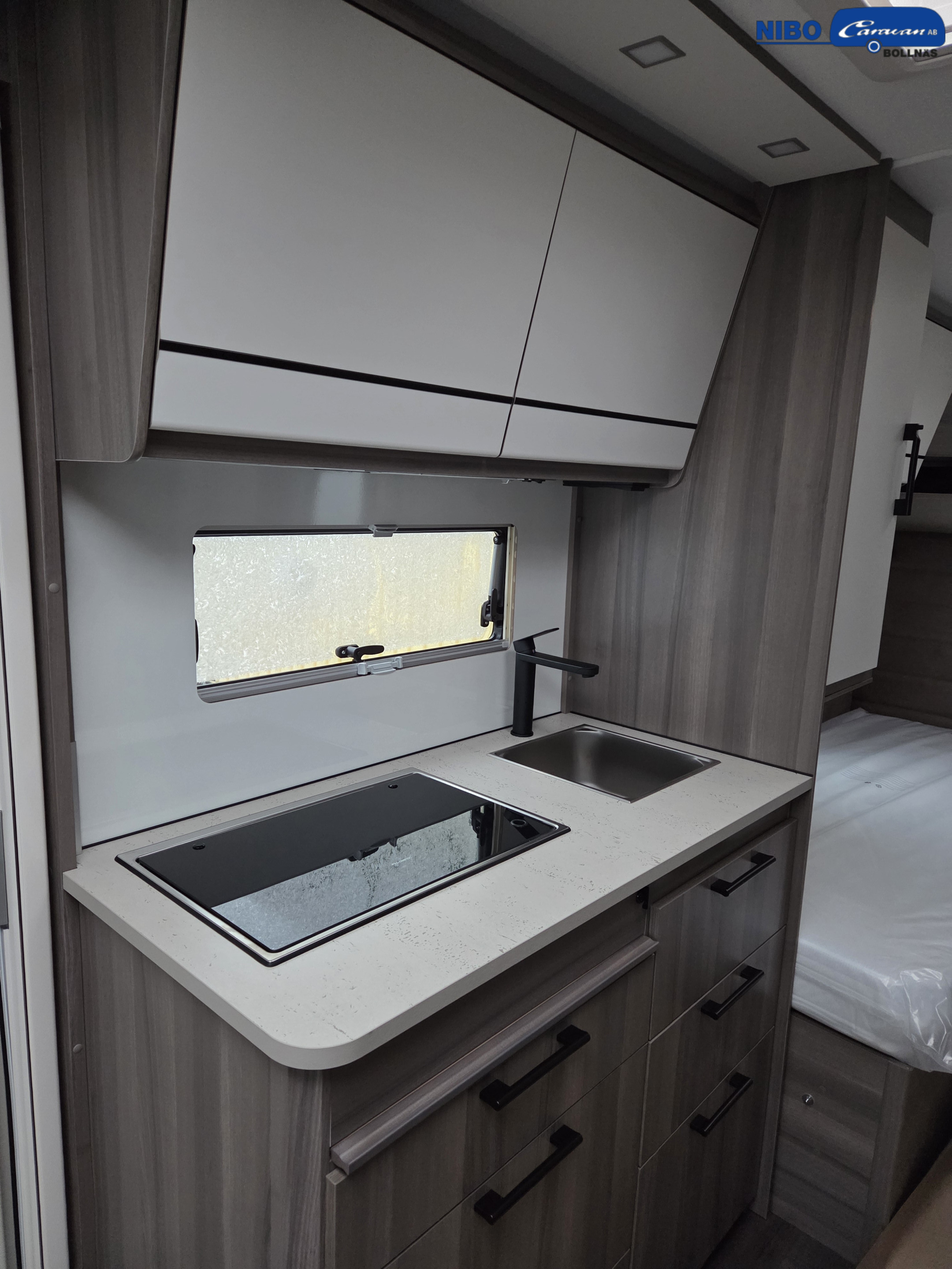 KABE ESTATE 470 GLE - KABE