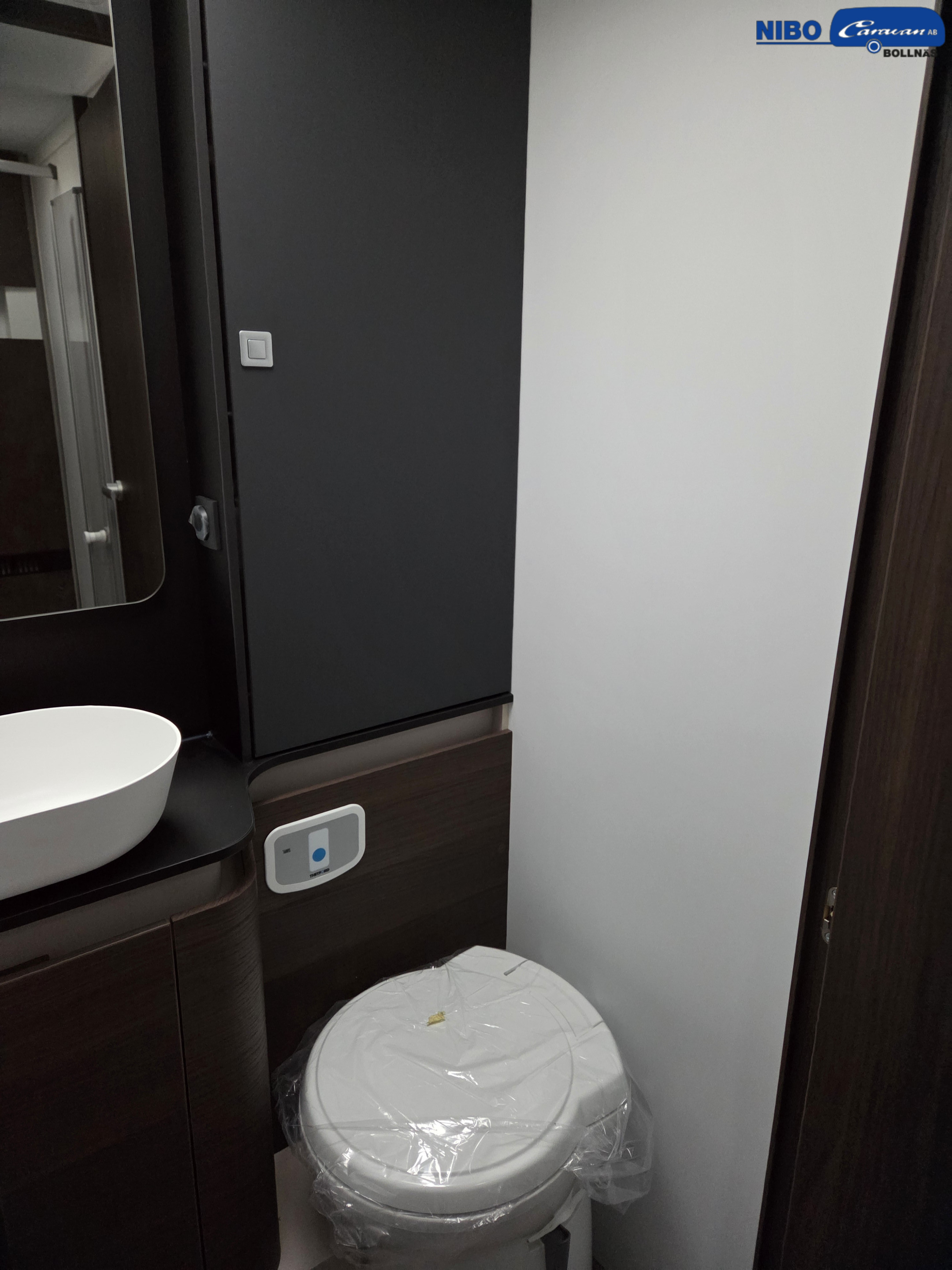 Adria CORAL SUPREME 670 DC - Fiat MultiJet3 140HP (103kW) HD 43H - Adria