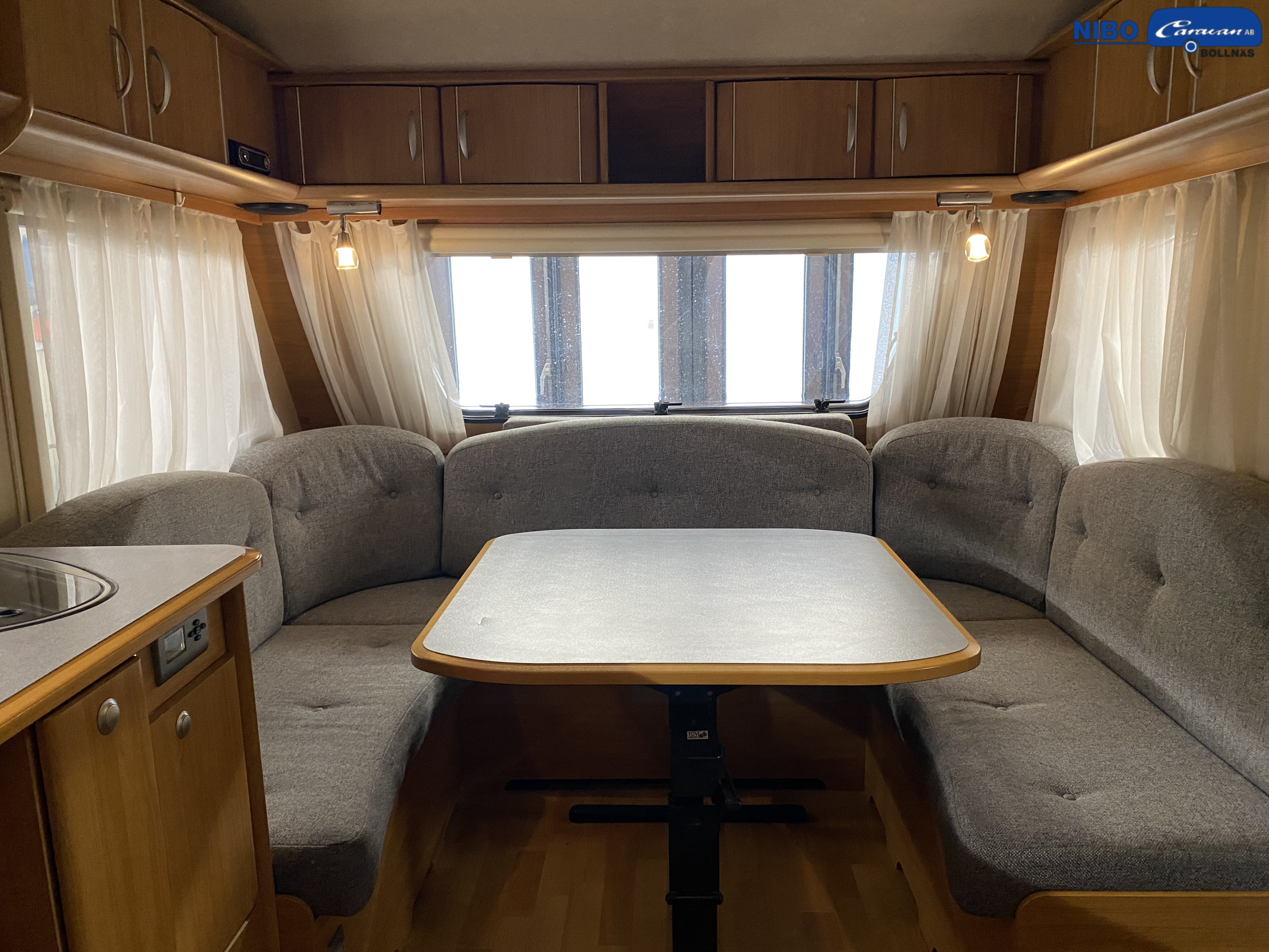 Adria Classica 613 UT (Utbäddb. ö-skåp) - Adria