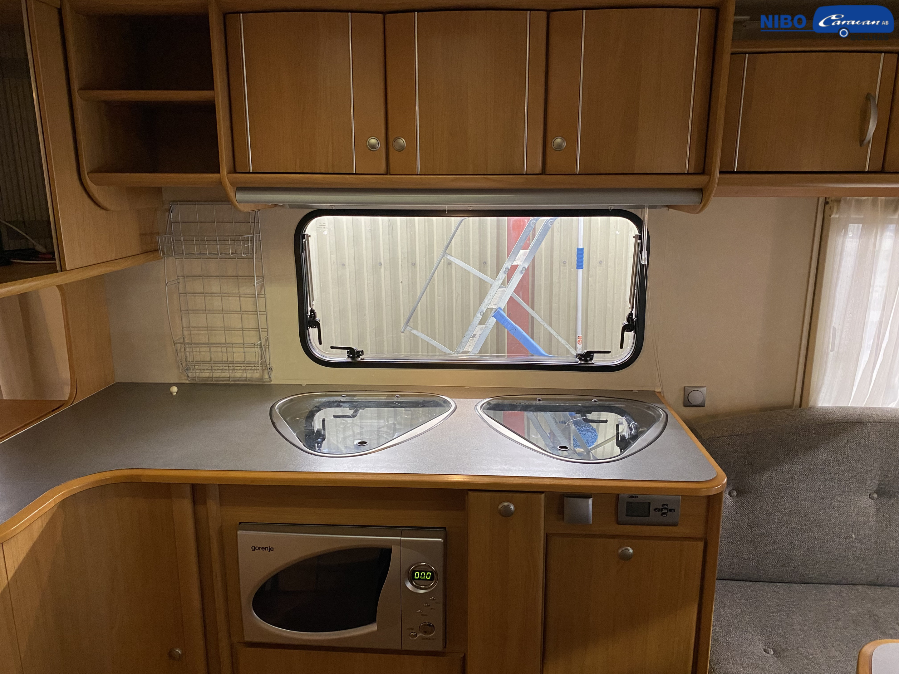 Adria Classica 613 UT (Utbäddb. ö-skåp) - Adria