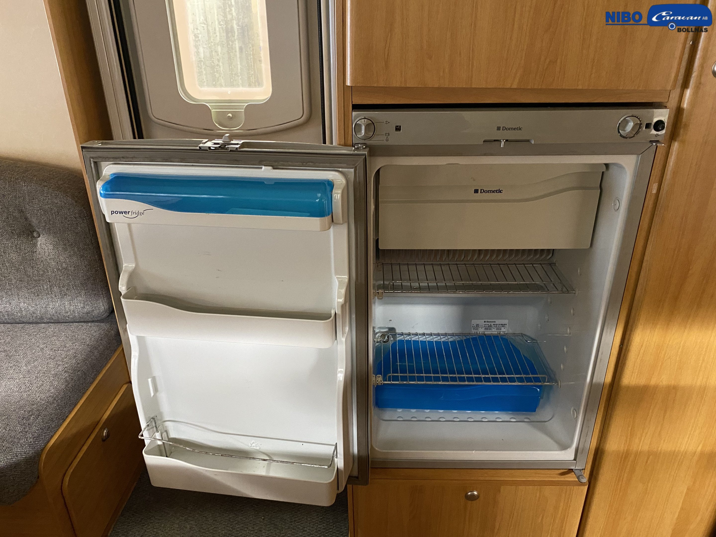 Adria Classica 613 UT (Utbäddb. ö-skåp) - Adria