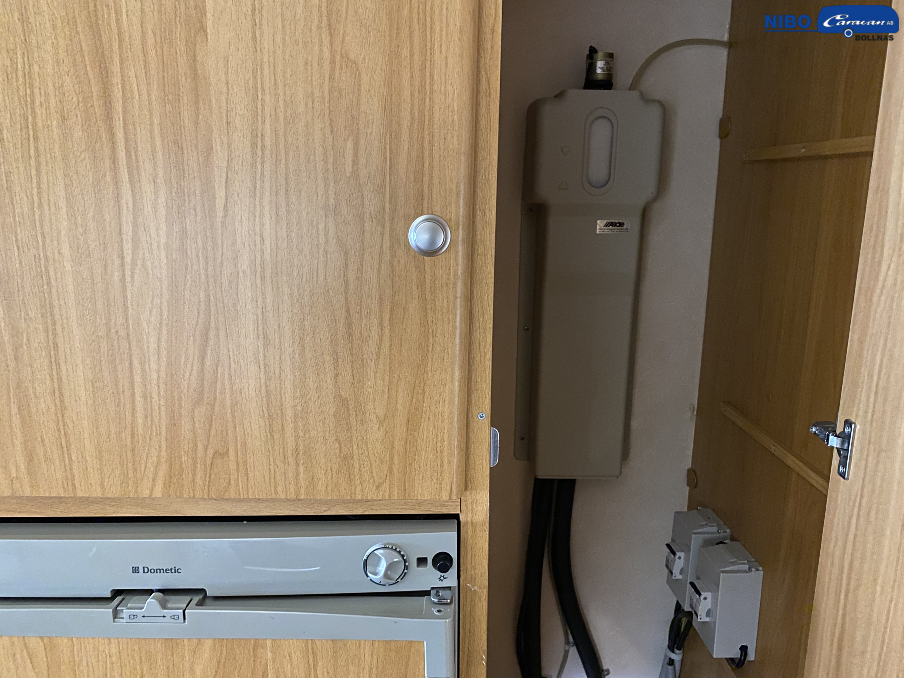 Adria Classica 613 UT (Utbäddb. ö-skåp) - Adria