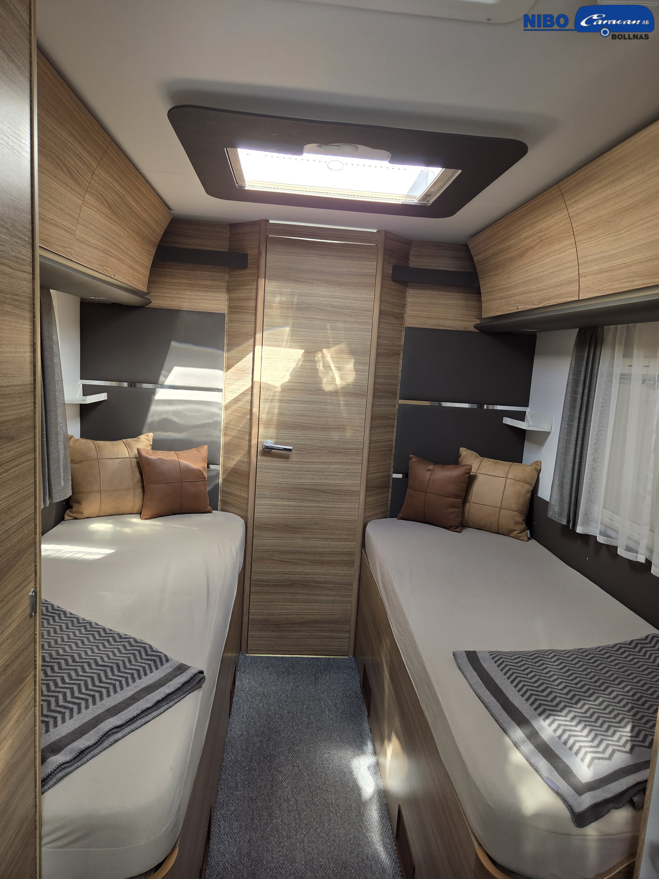 Adria SONIC I 700 SLT - Adria