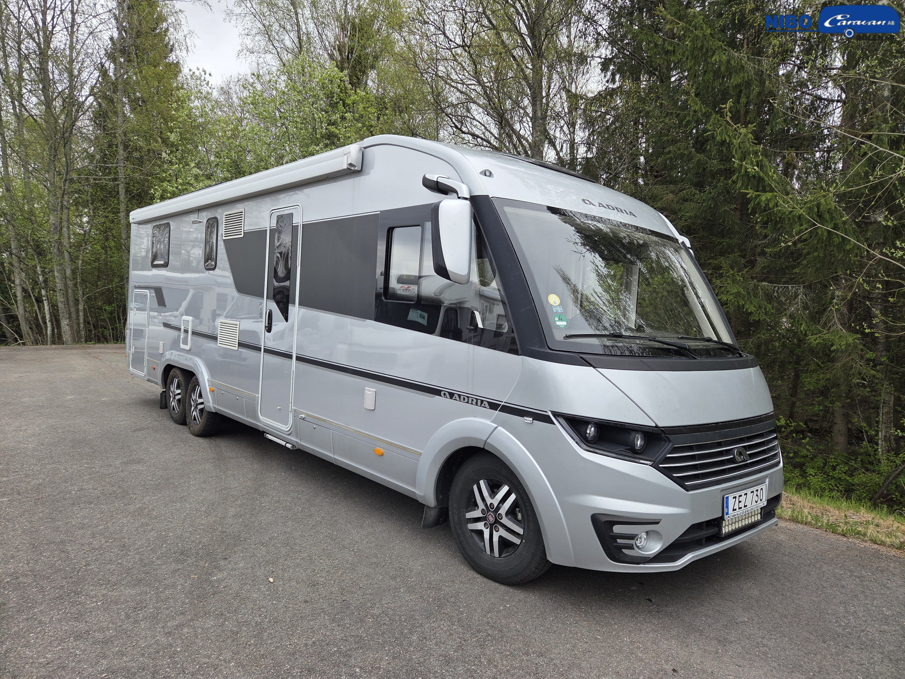 SONIC SUPREME I 810 SC (Hydraliska stödben) - Adria