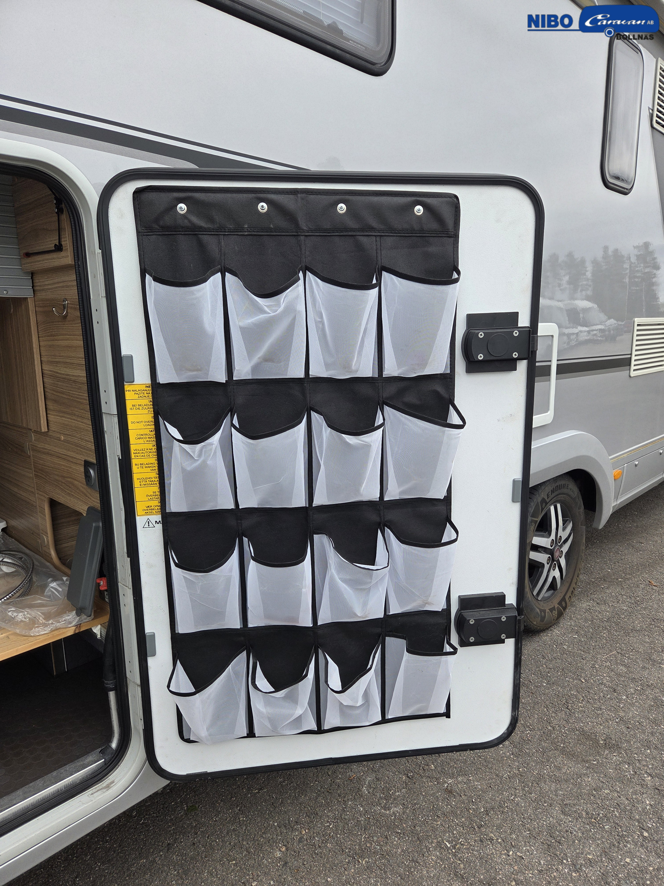 Adria SONIC SUPREME I 810 SC (Hydraliska stödben) - Adria