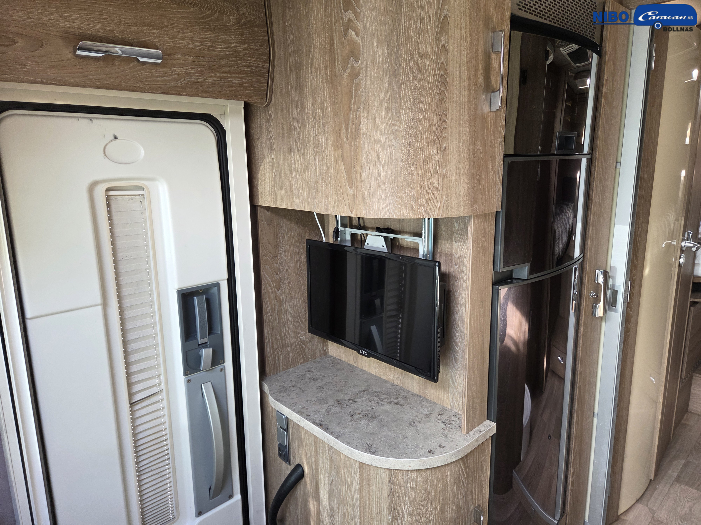 Pilote LE VOYAGEUR 853 PREMIUM CLASS - Pilote