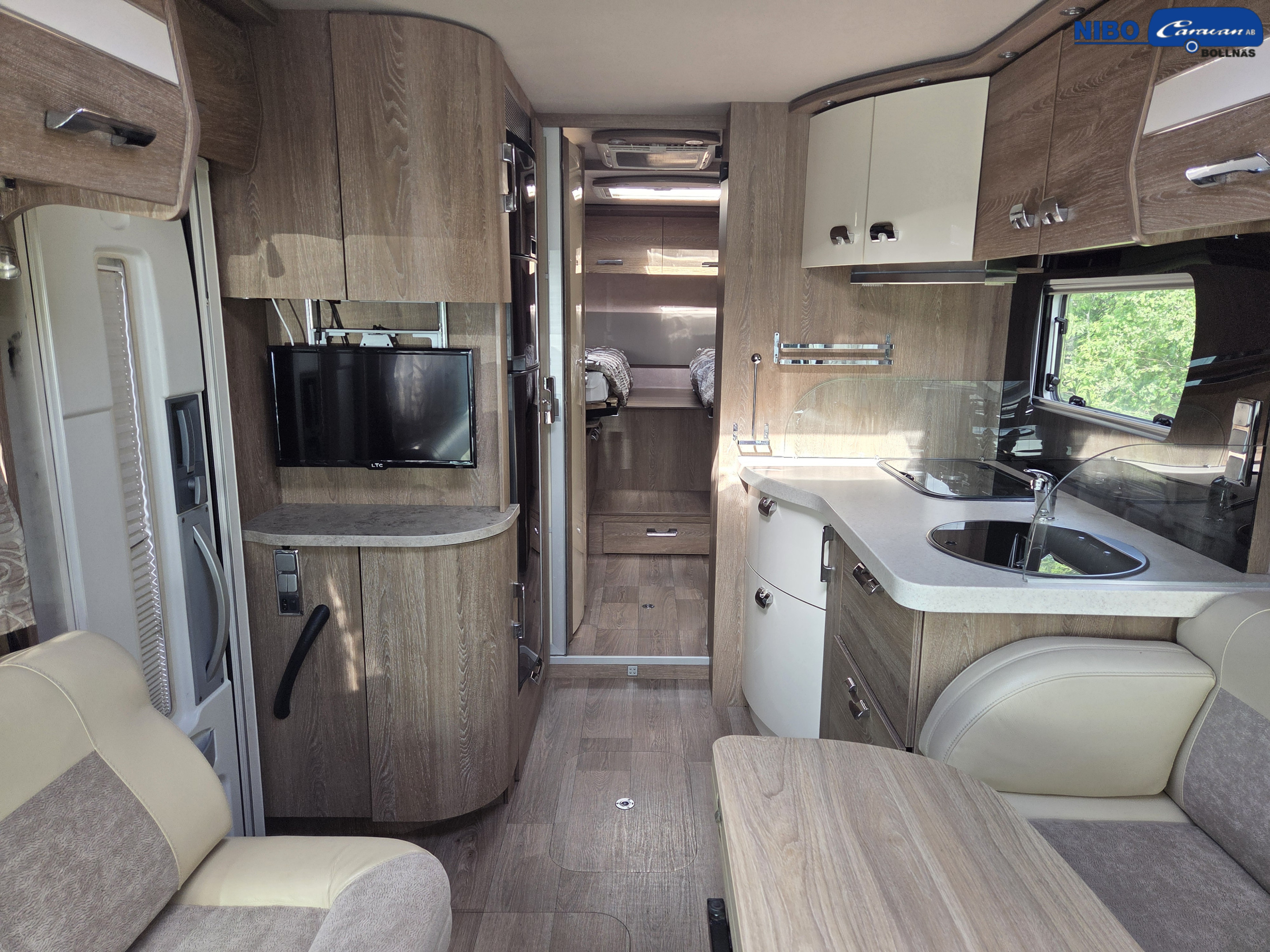 Pilote LE VOYAGEUR 853 PREMIUM CLASS - Pilote
