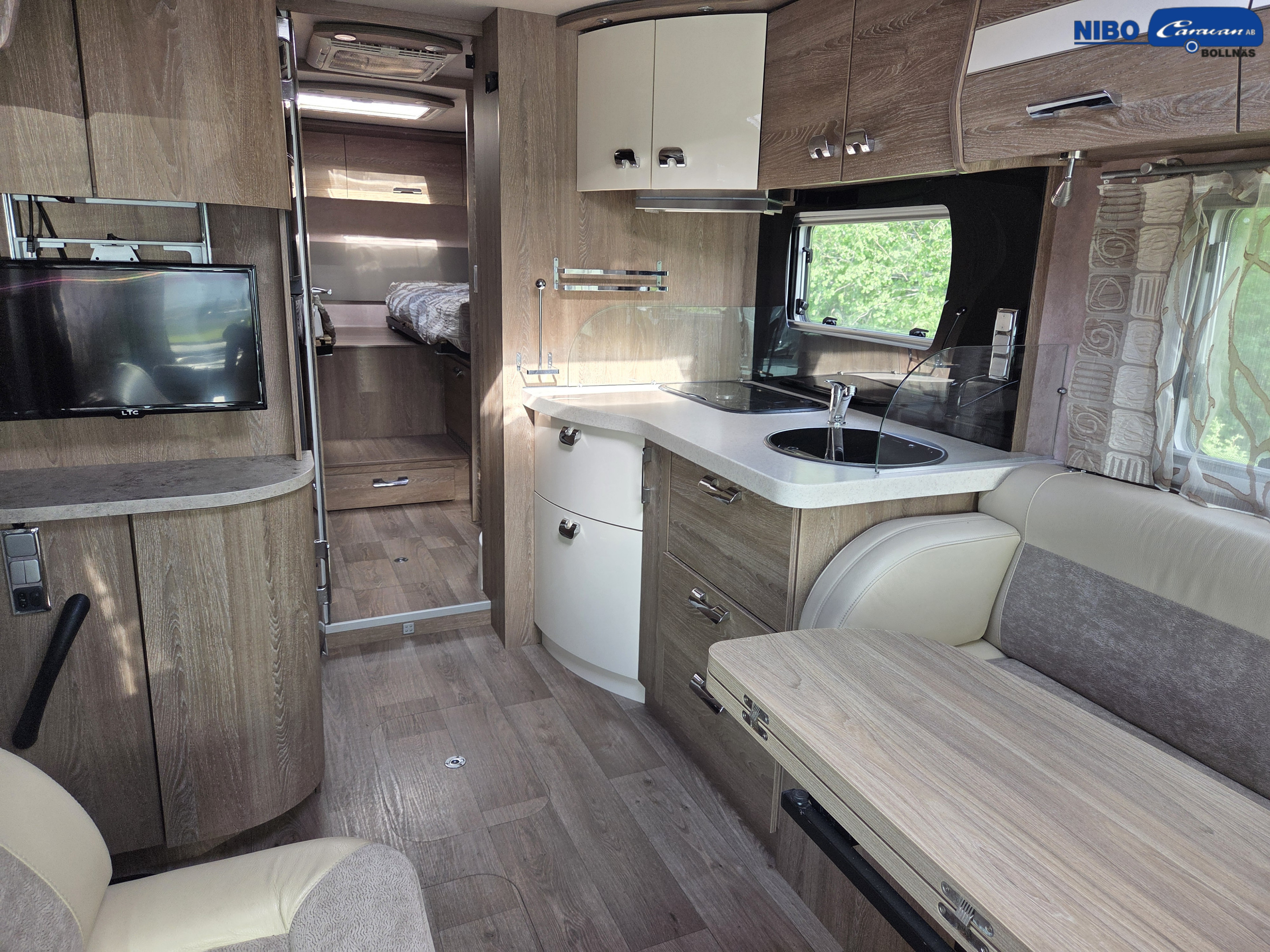 Pilote LE VOYAGEUR 853 PREMIUM CLASS - Pilote