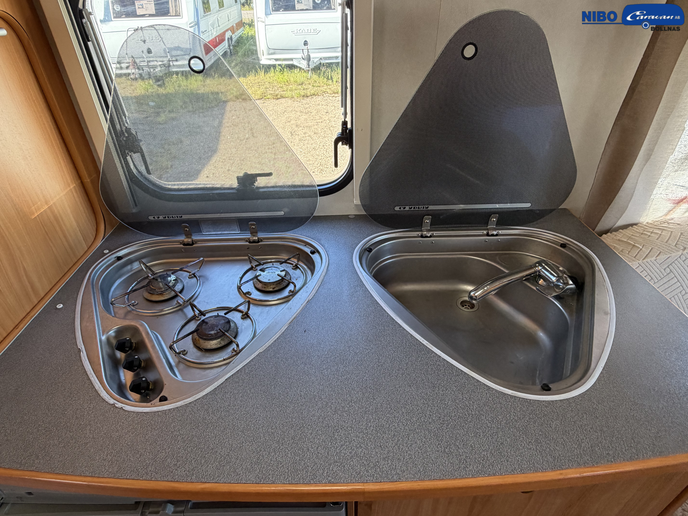 Adria ADORA 542 UT (Långbäddar) - Adria