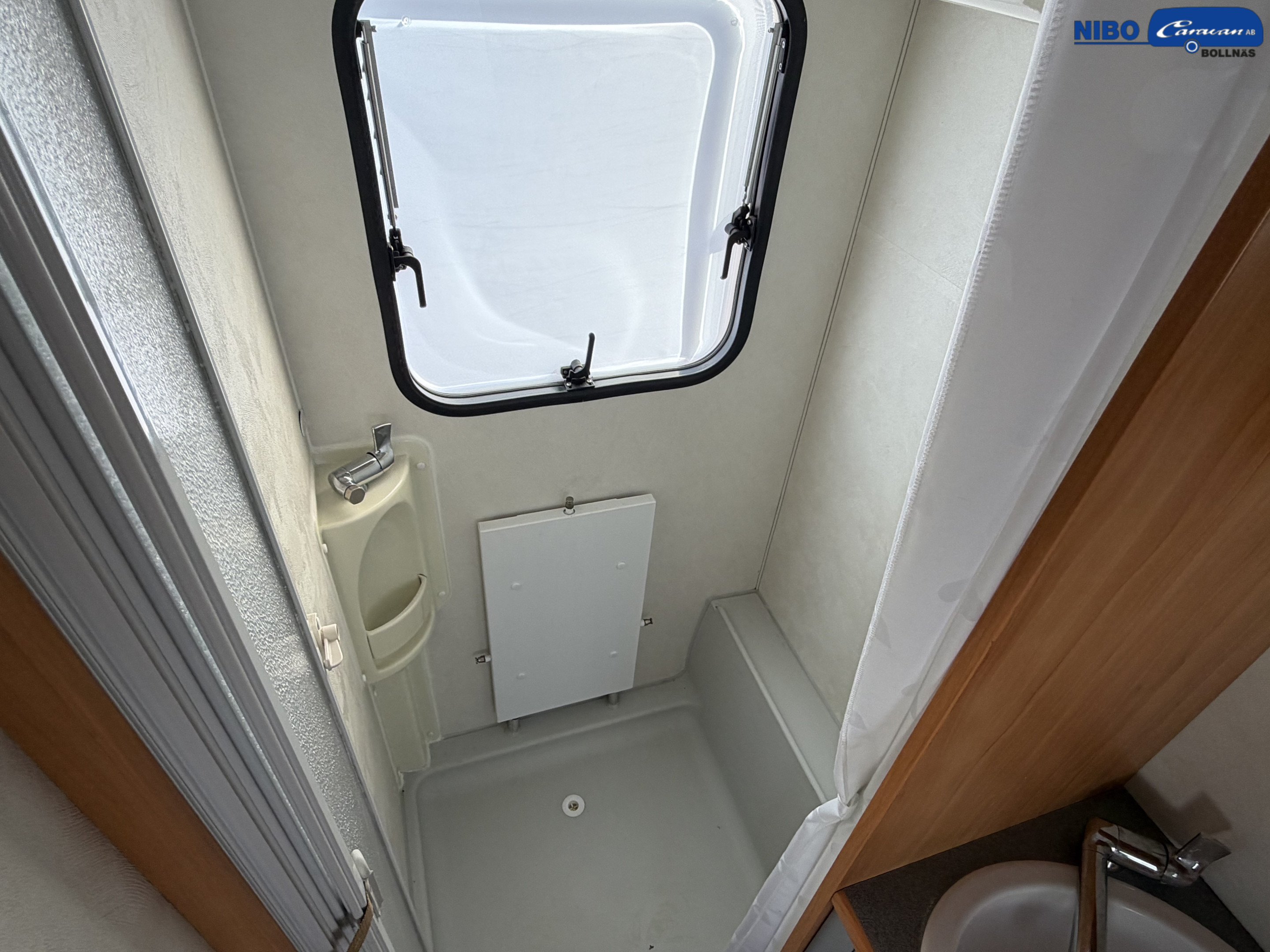 Adria ADORA 542 UT (Långbäddar) - Adria