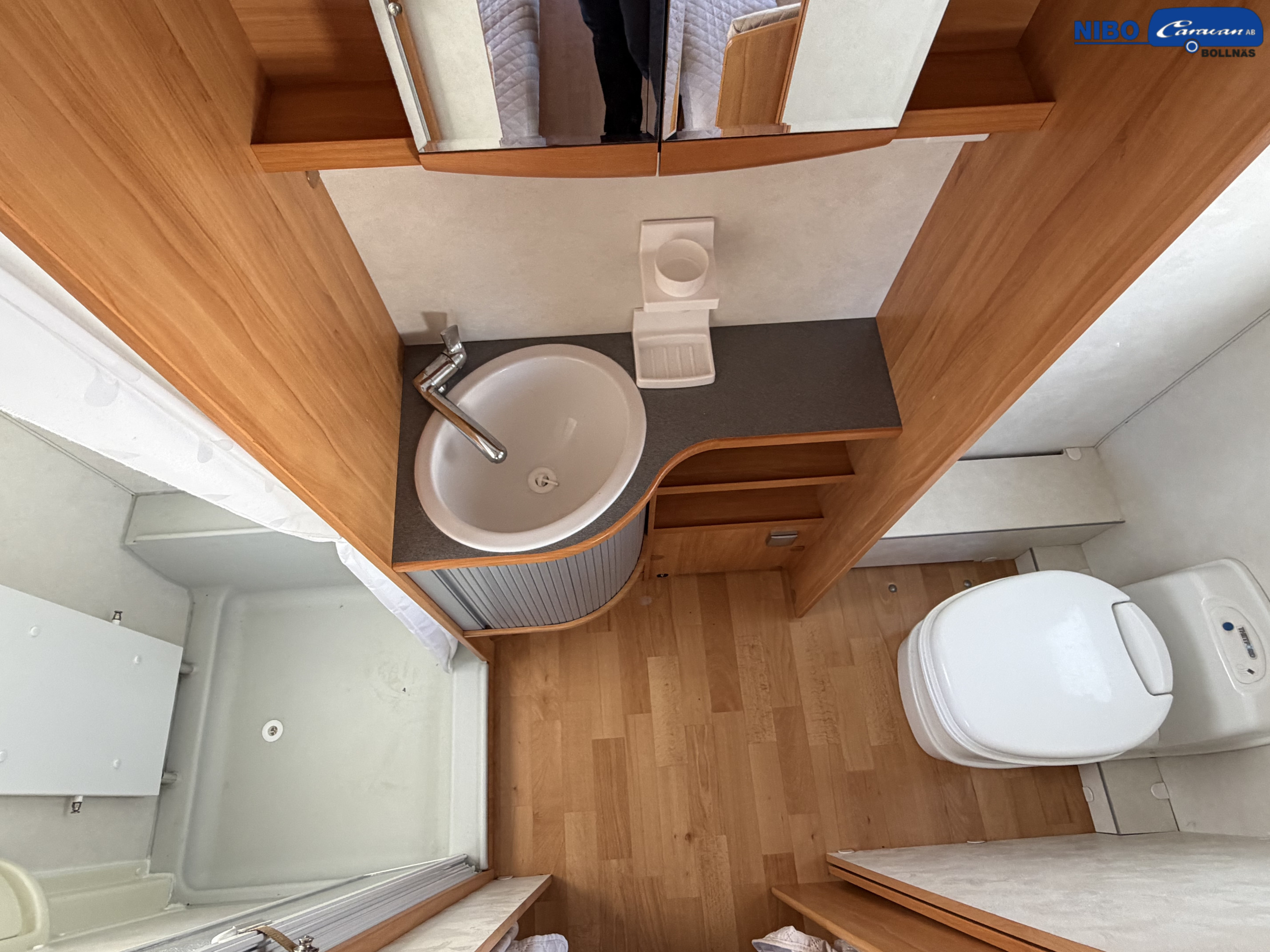 Adria ADORA 542 UT (Långbäddar) - Adria