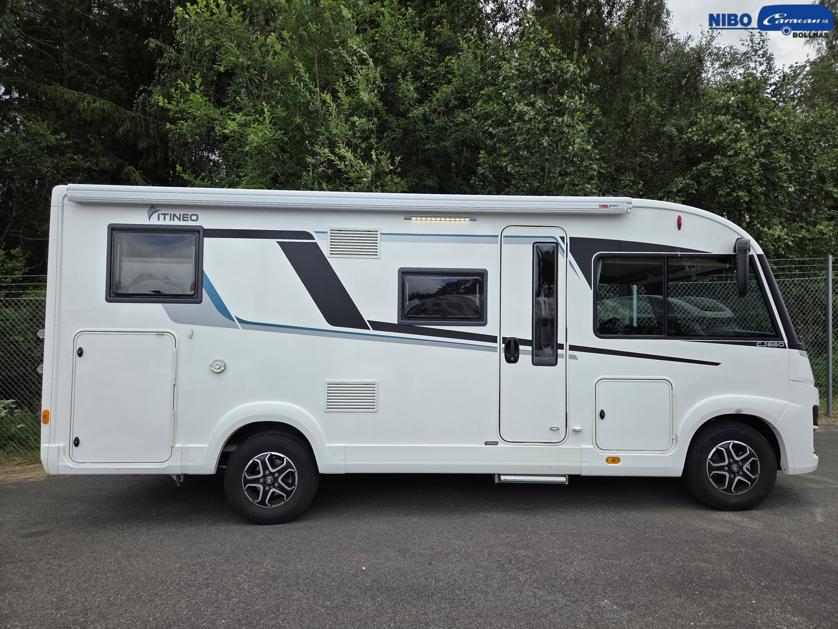 Itineo CJ660  (3500kg) - Itineo