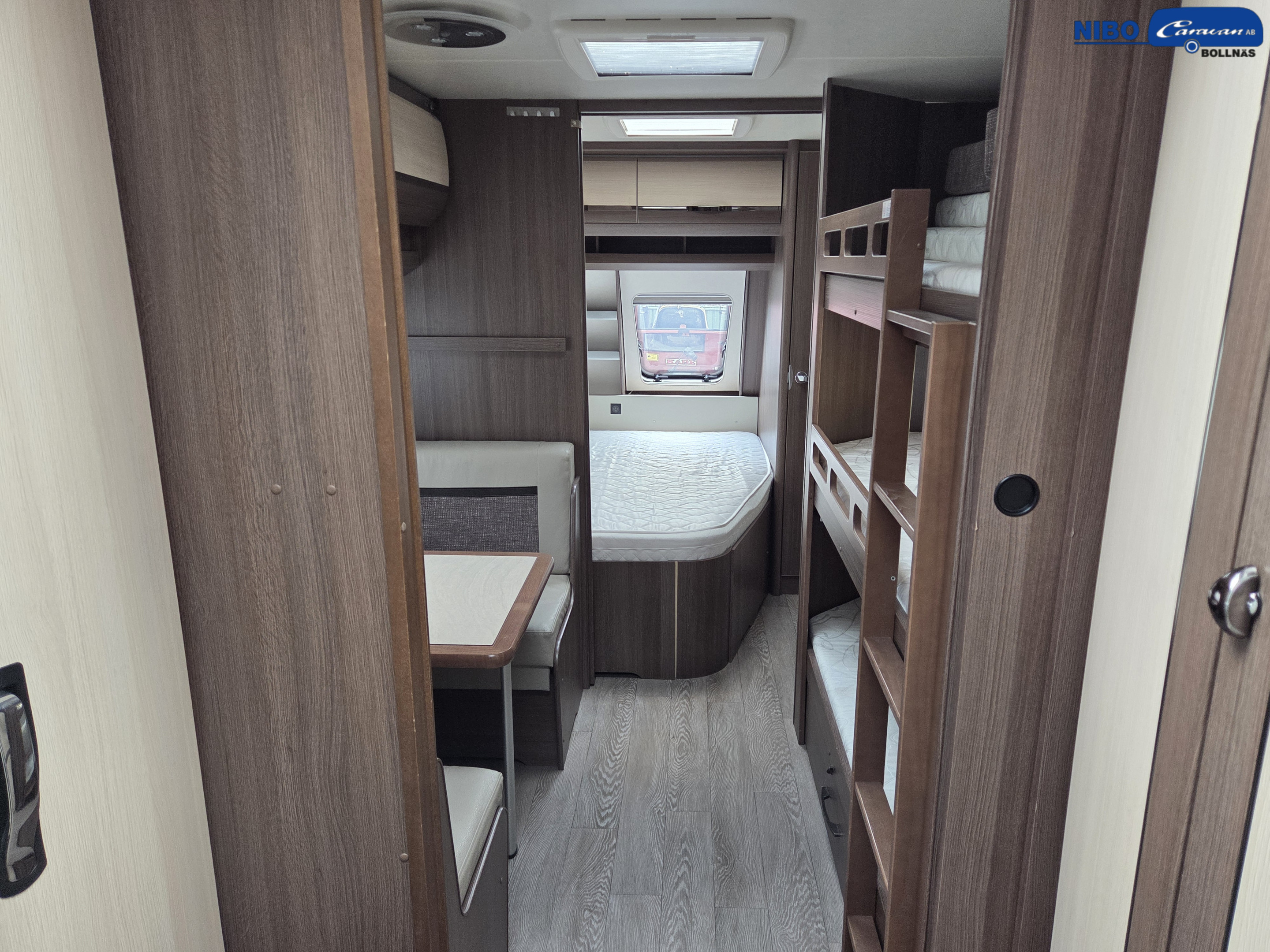 Hobby HOBBY 720 UKFE PRESTIGE (Barnkammare) - Hobby