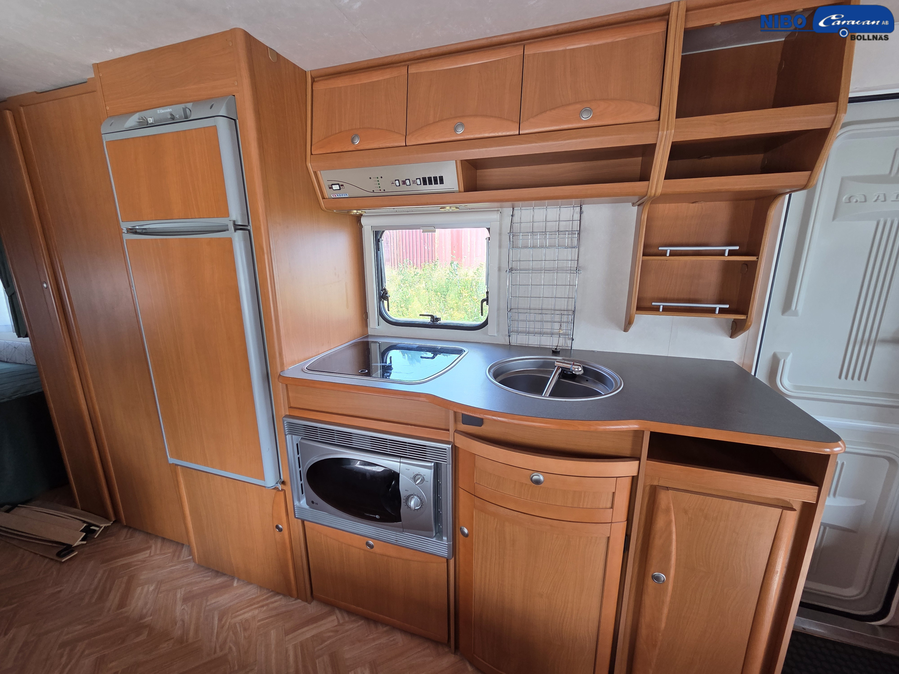 Adria UNICA C 743 PU - Adria