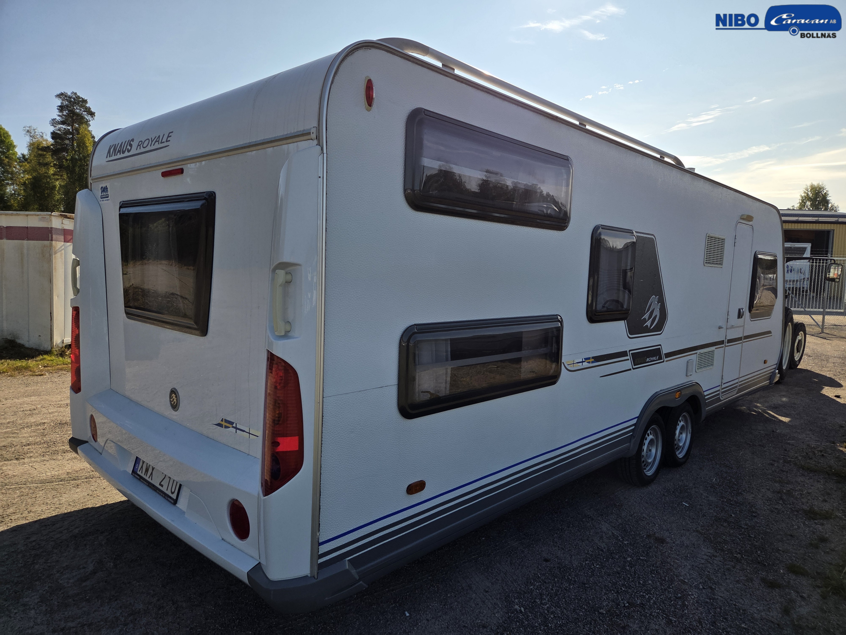 Knaus ROYALE 680 (Barnkammare) - Knaus