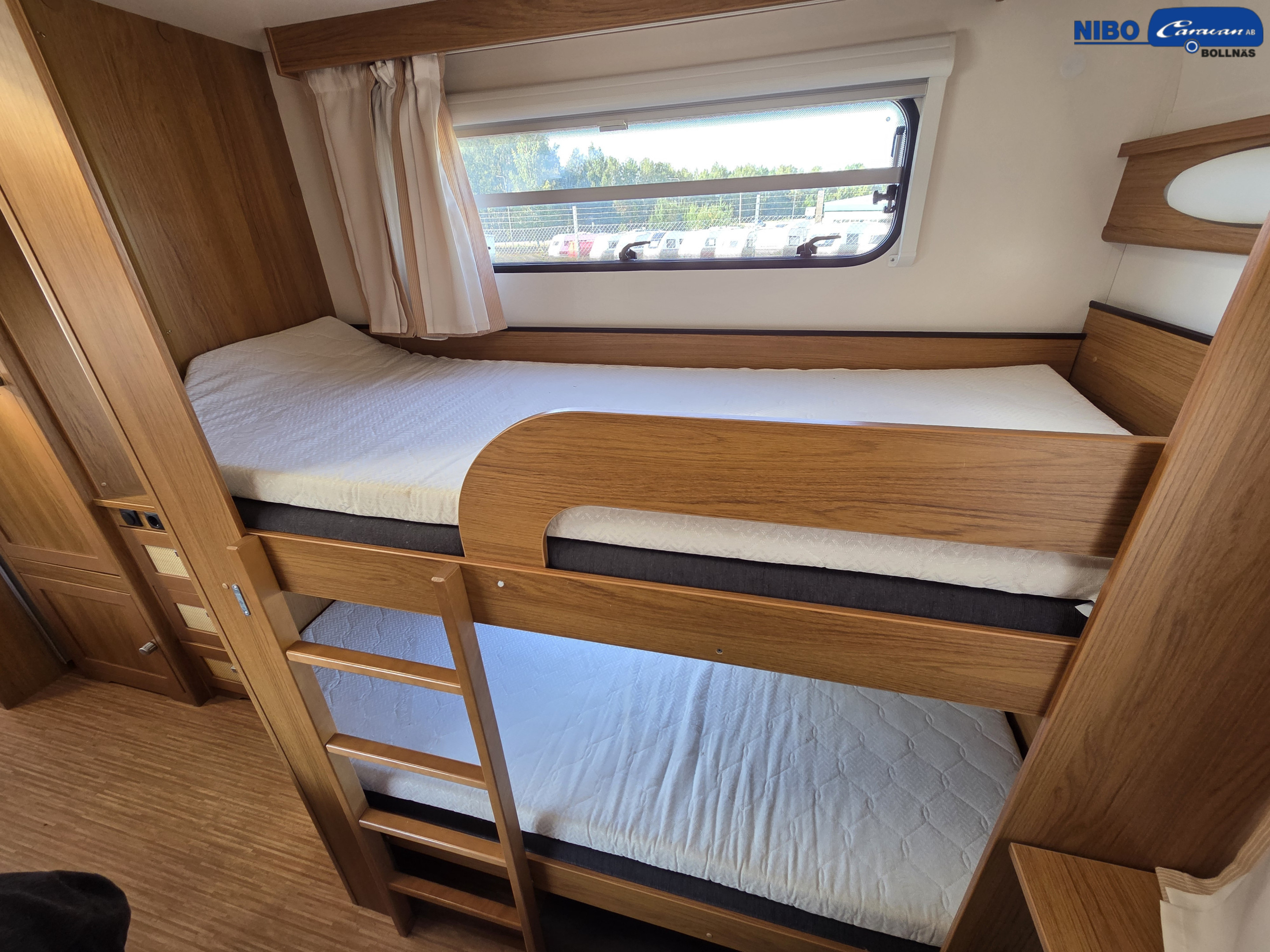 Knaus ROYALE 680 (Barnkammare) - Knaus