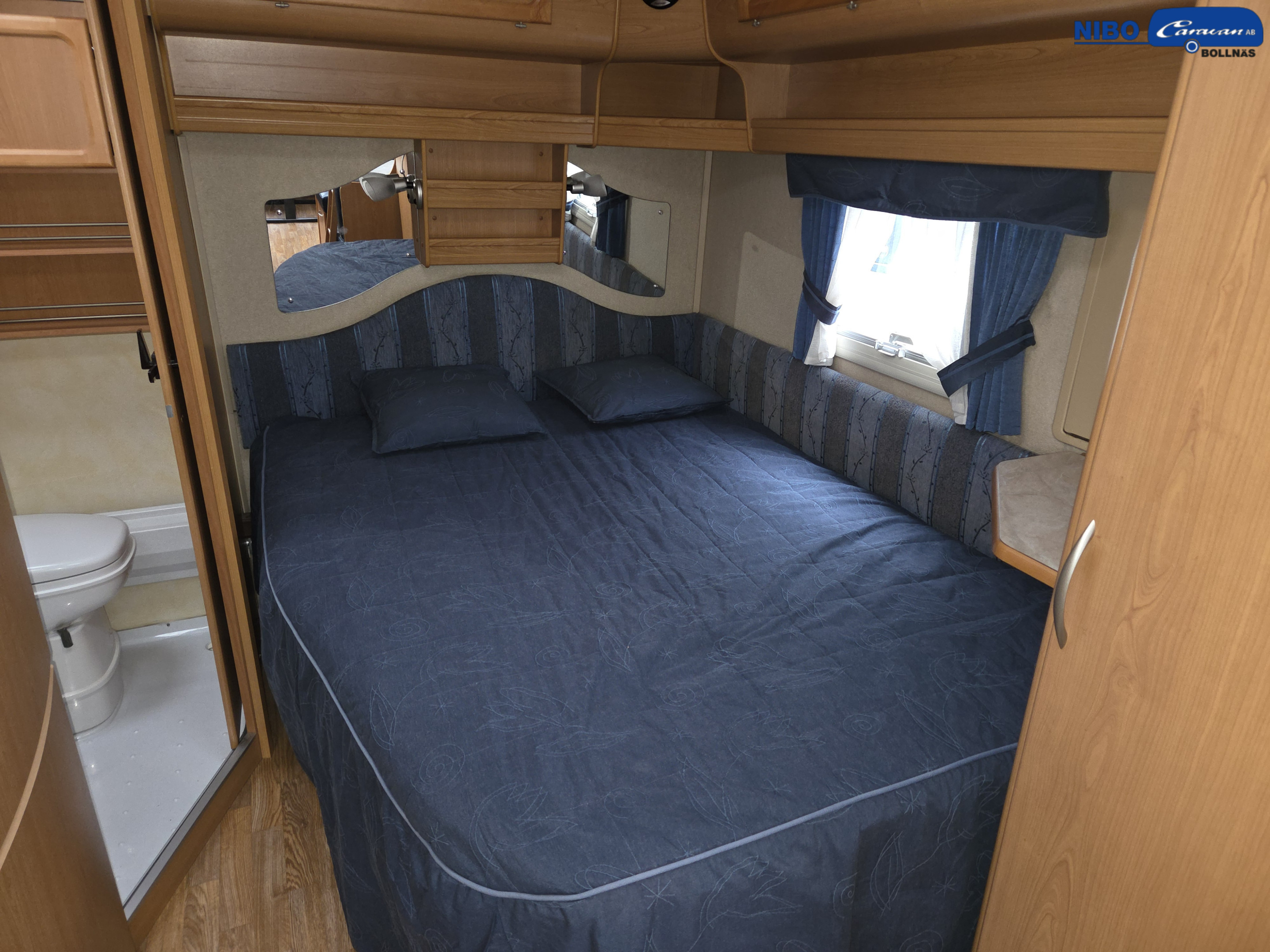 KABE ROYAL 720 GXL KS (Överbäddskåp) - KABE