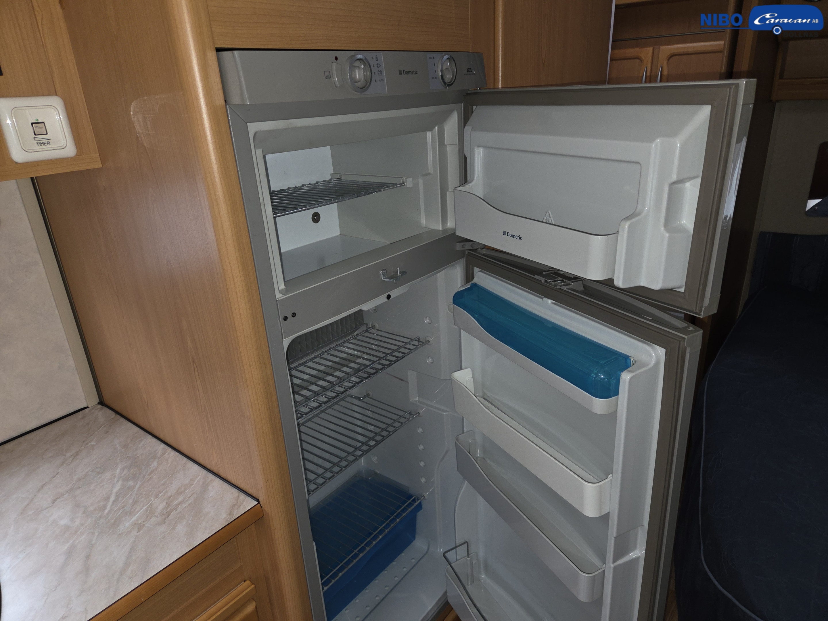 KABE ROYAL 720 GXL KS (Överbäddskåp) - KABE