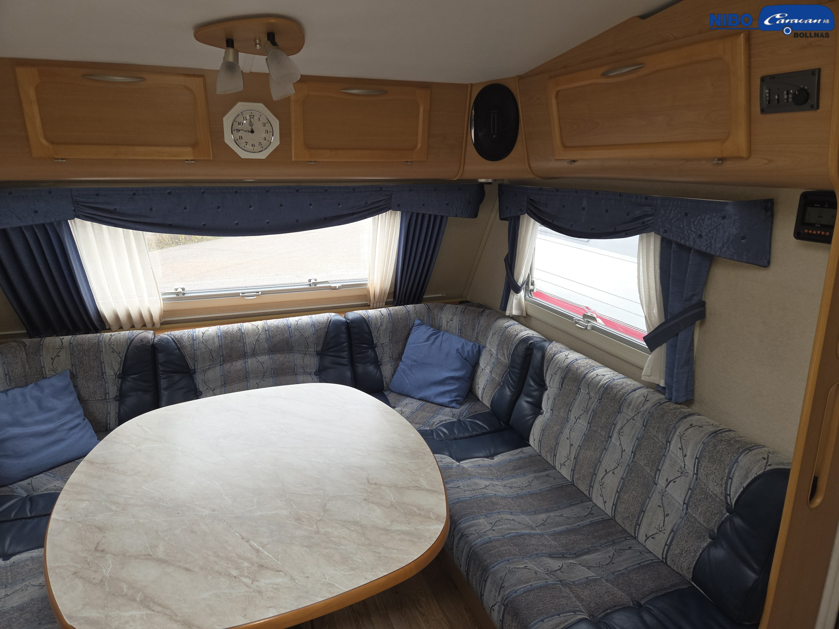 KABE ROYAL 720 GXL KS (Överbäddskåp) - KABE